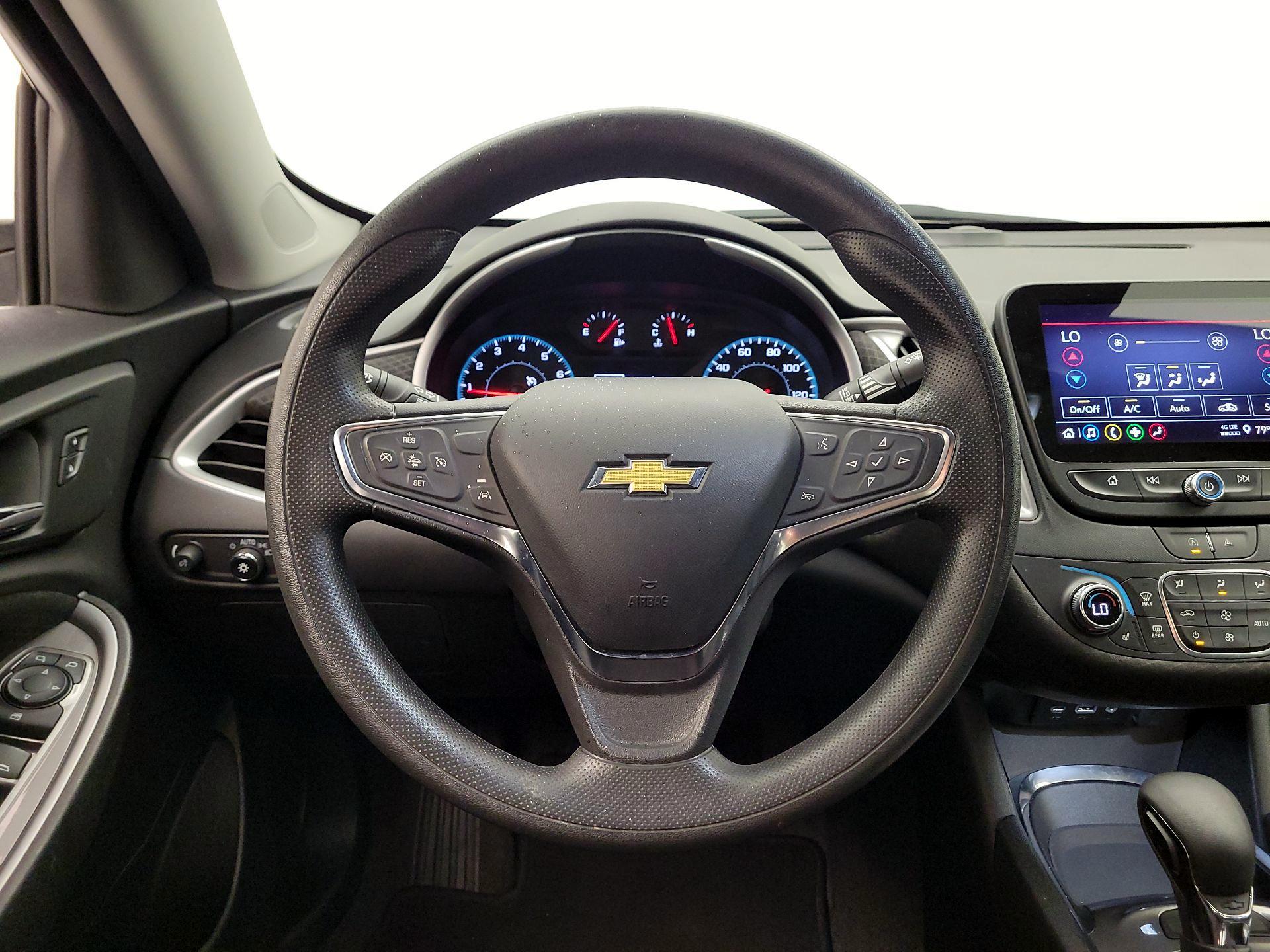 Thumbnail: 2023 Chevrolet Malibu - 10