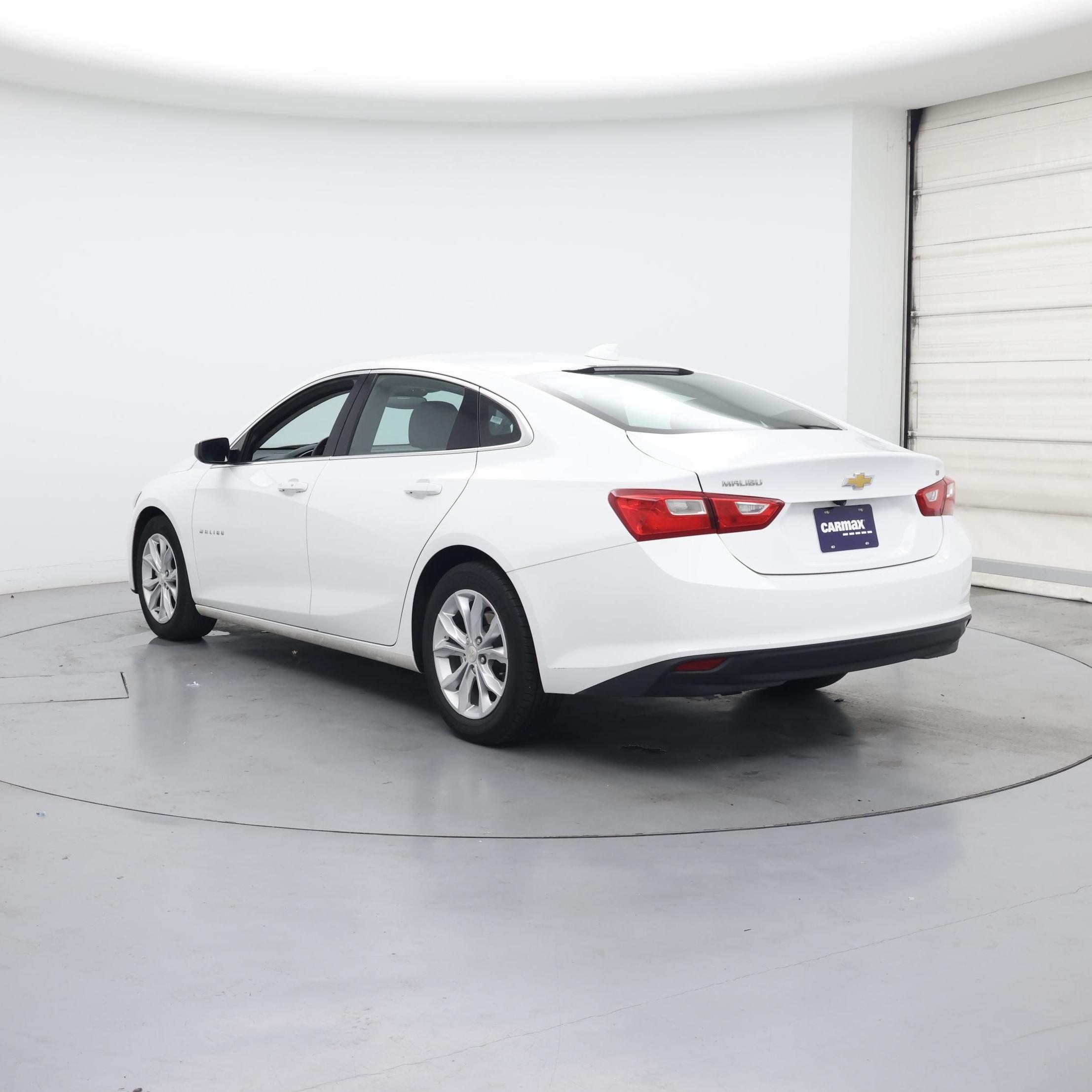 Thumbnail: 2023 Chevrolet Malibu - 2