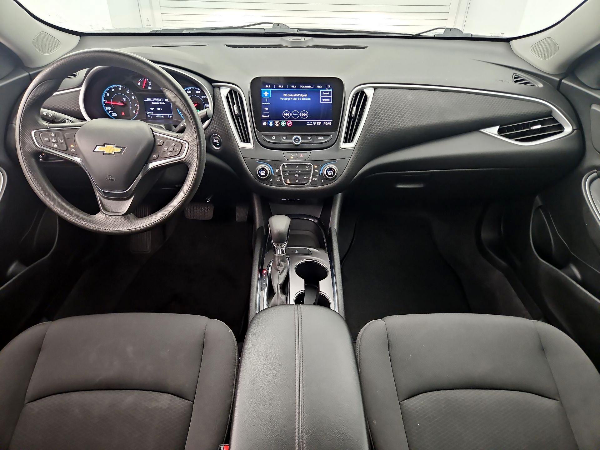 Thumbnail: 2023 Chevrolet Malibu - 9