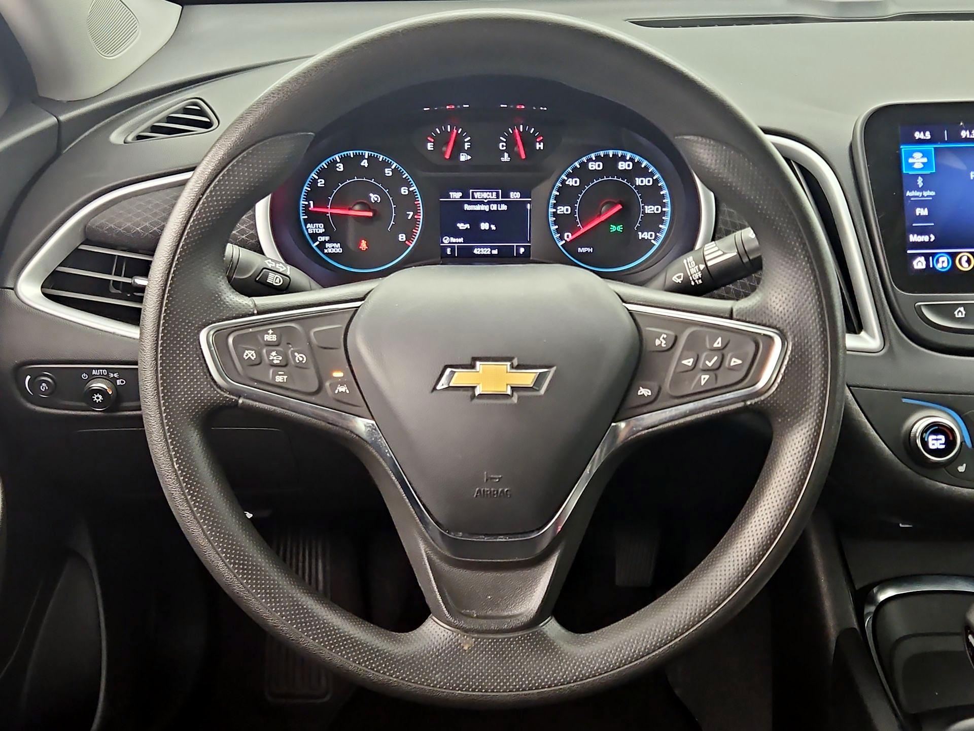 Thumbnail: 2023 Chevrolet Malibu - 10