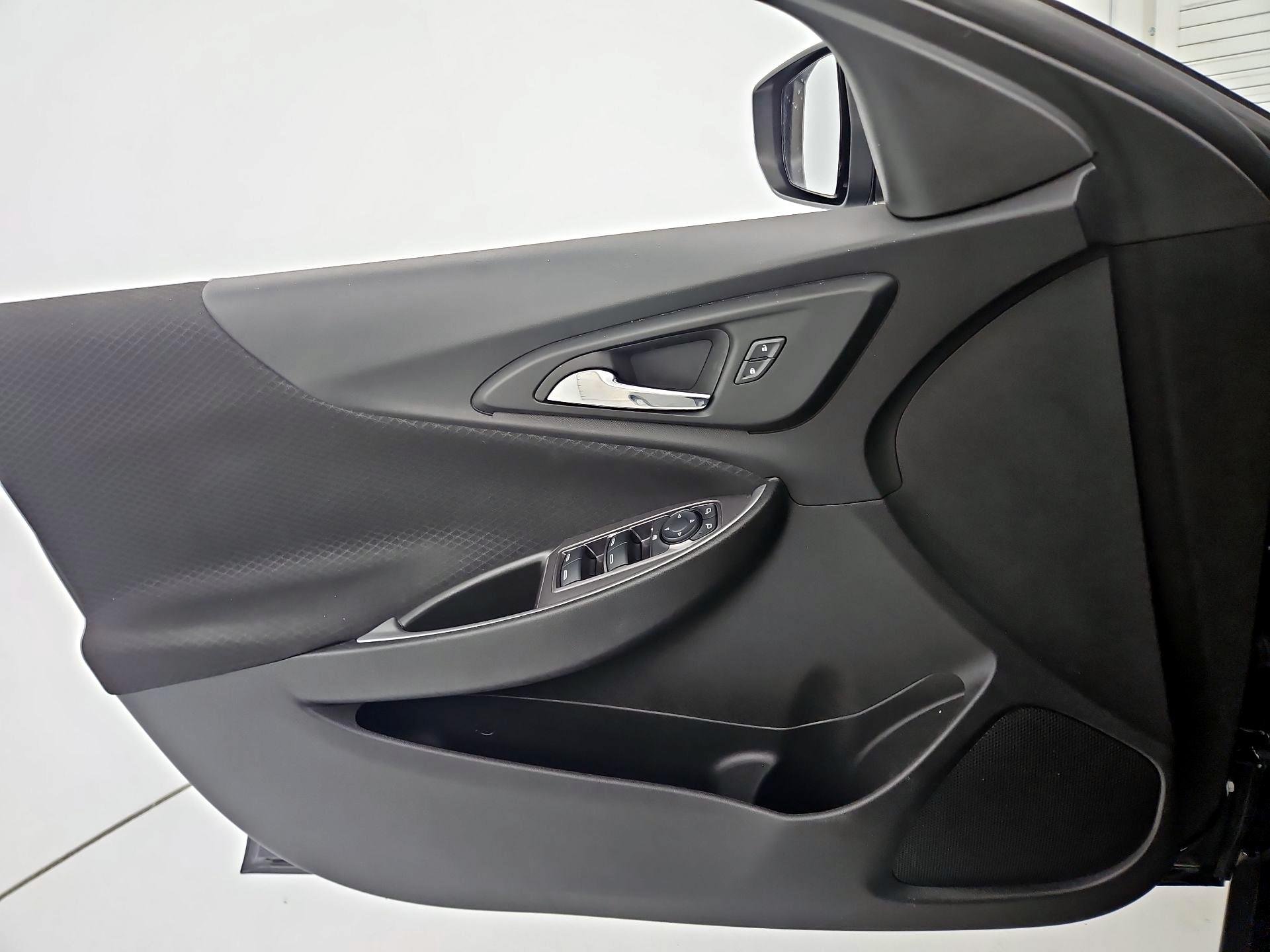 Thumbnail: 2023 Chevrolet Malibu - 12