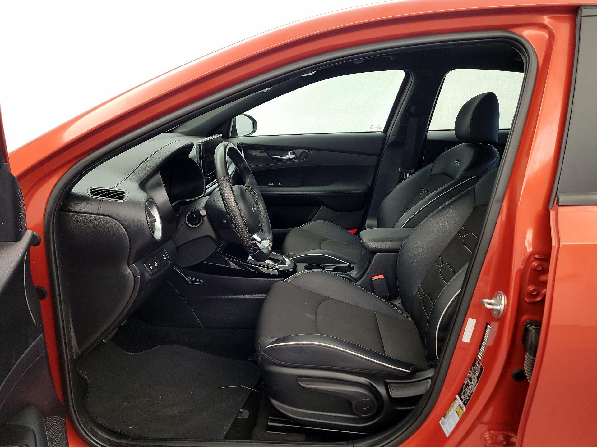 Thumbnail: 2023 Kia Forte - 11