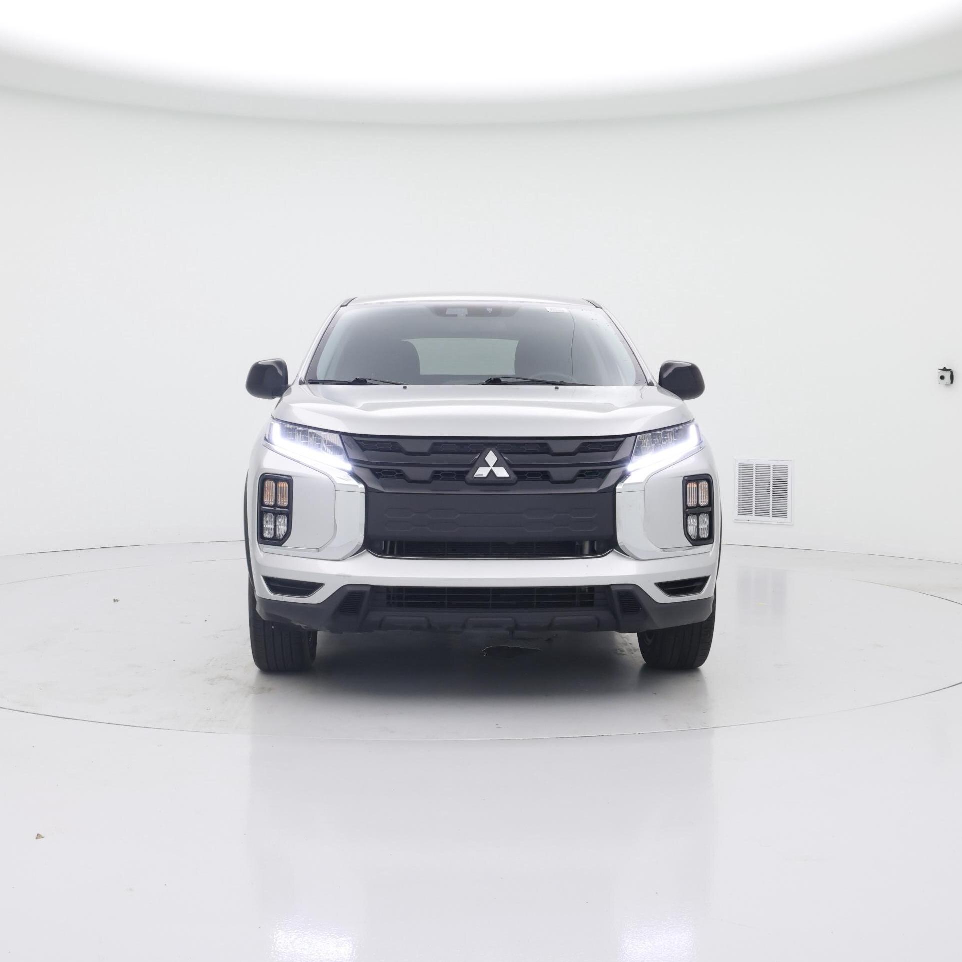 Thumbnail: 2023 Mitsubishi Outlander Sport - 5