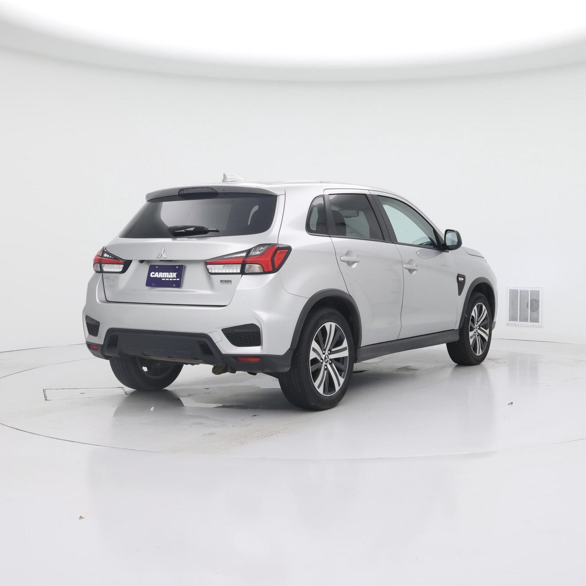 Thumbnail: 2023 Mitsubishi Outlander Sport - 8
