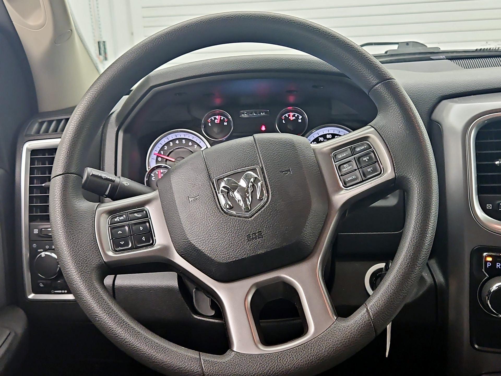 Thumbnail: 2023 RAM 1500 Classic - 10