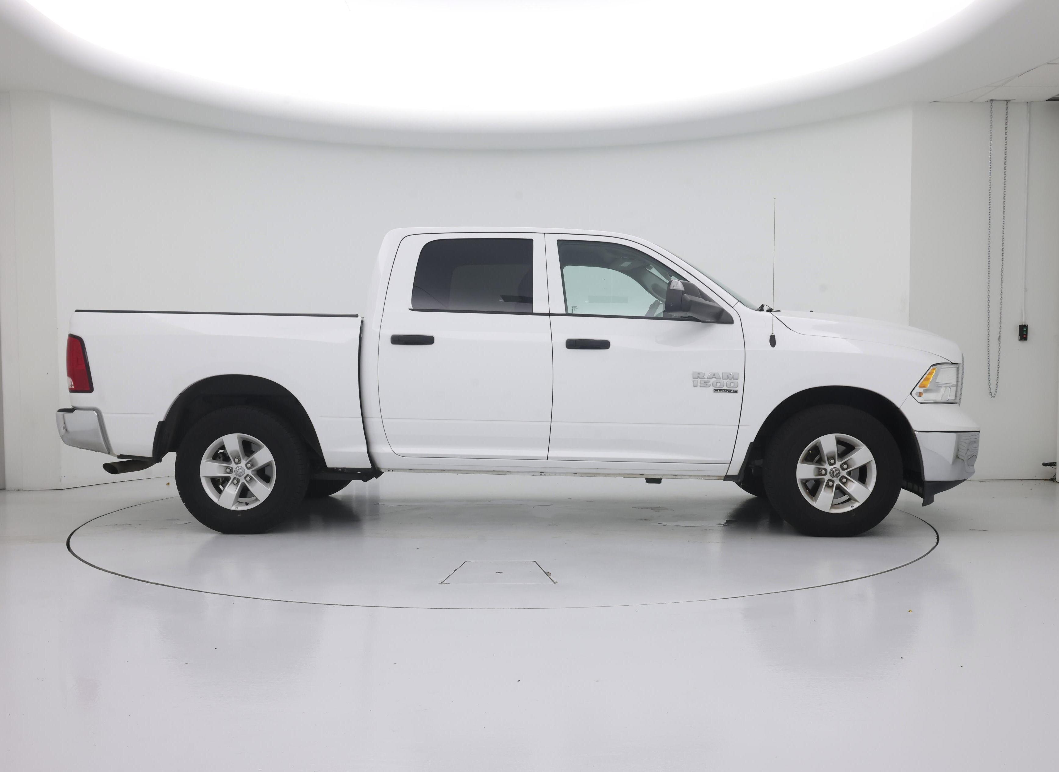 Thumbnail: 2023 RAM 1500 Classic - 7