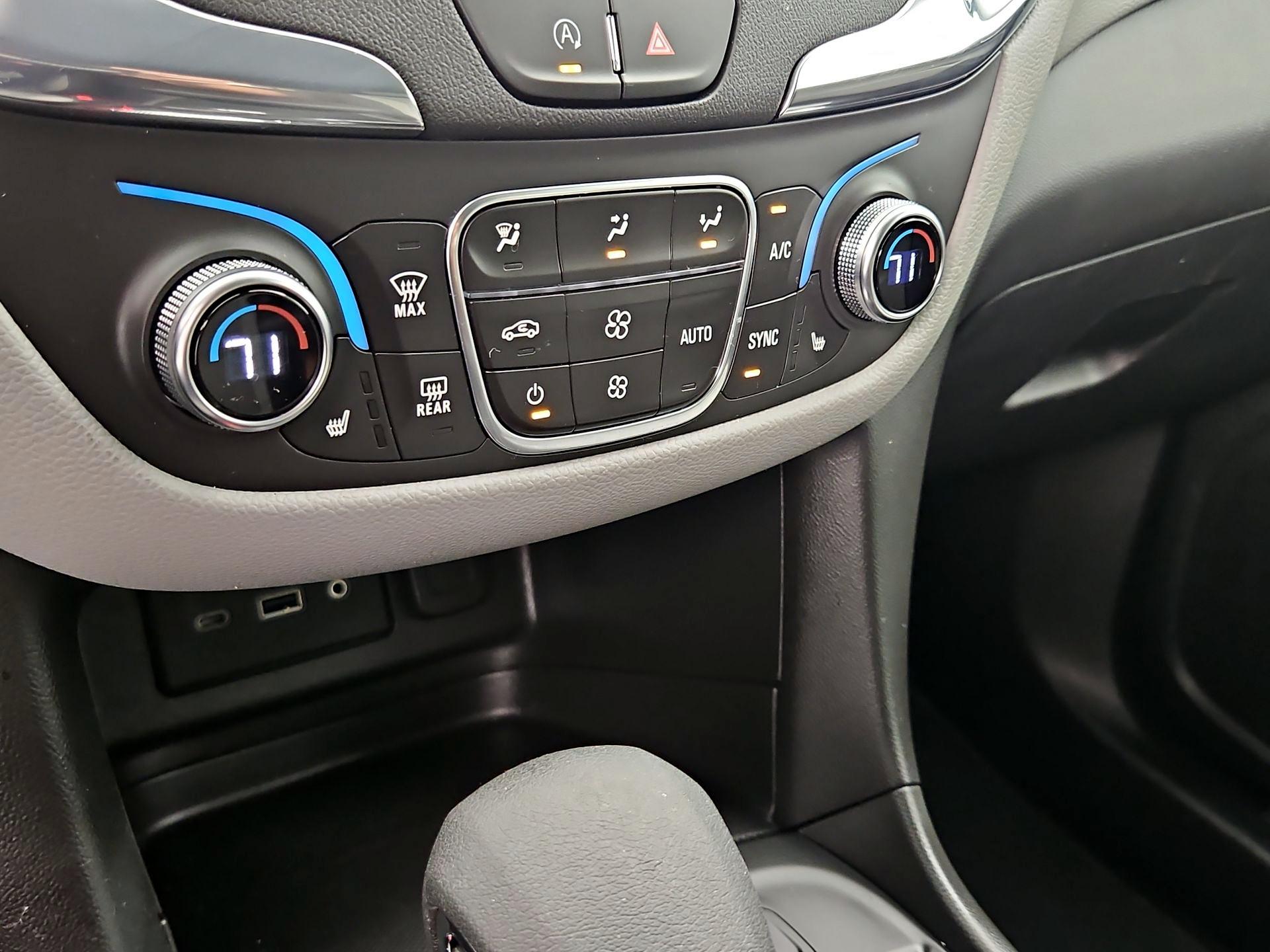 Thumbnail: 2023 Chevrolet Equinox - 16