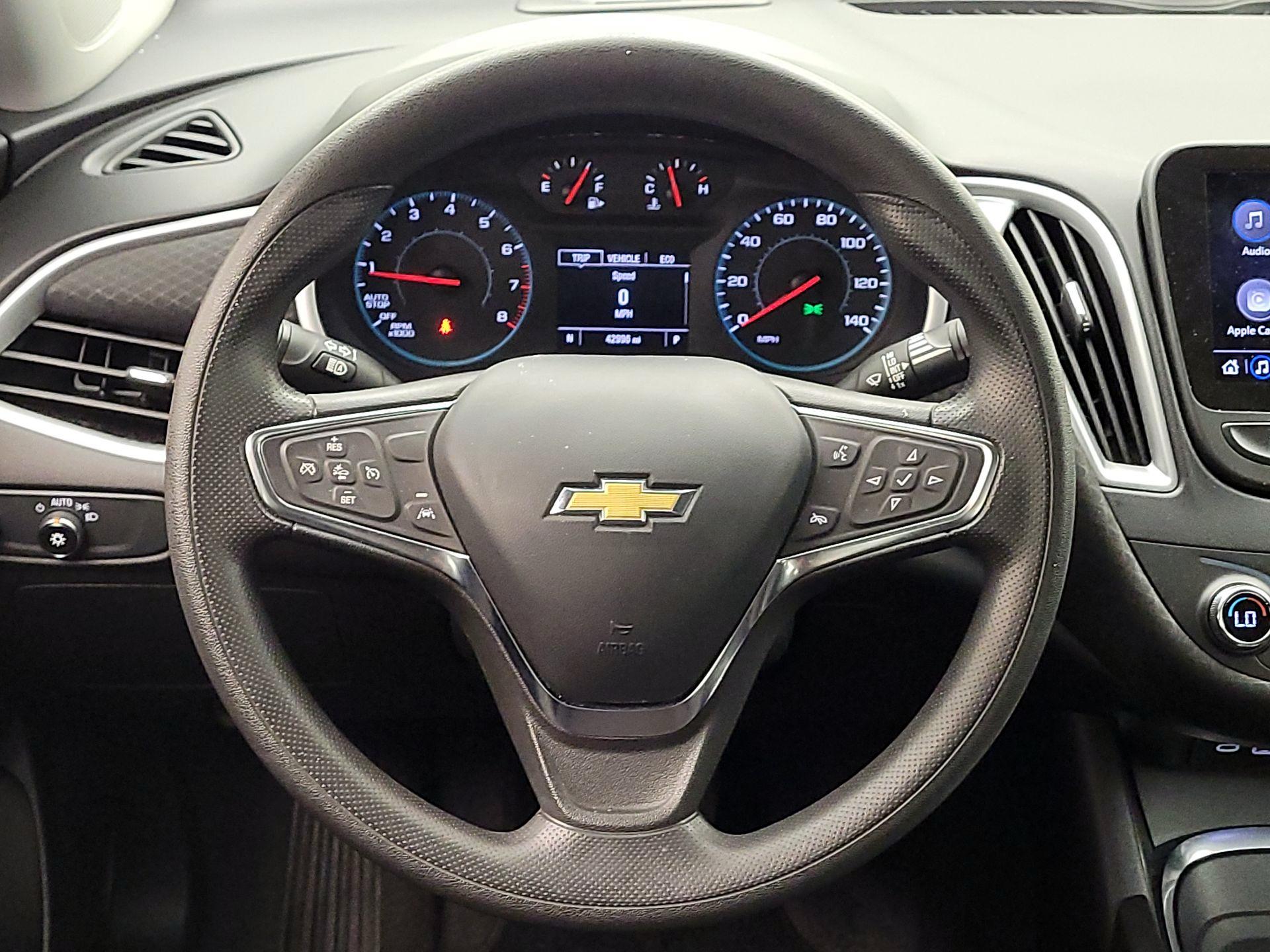 Thumbnail: 2023 Chevrolet Malibu - 10