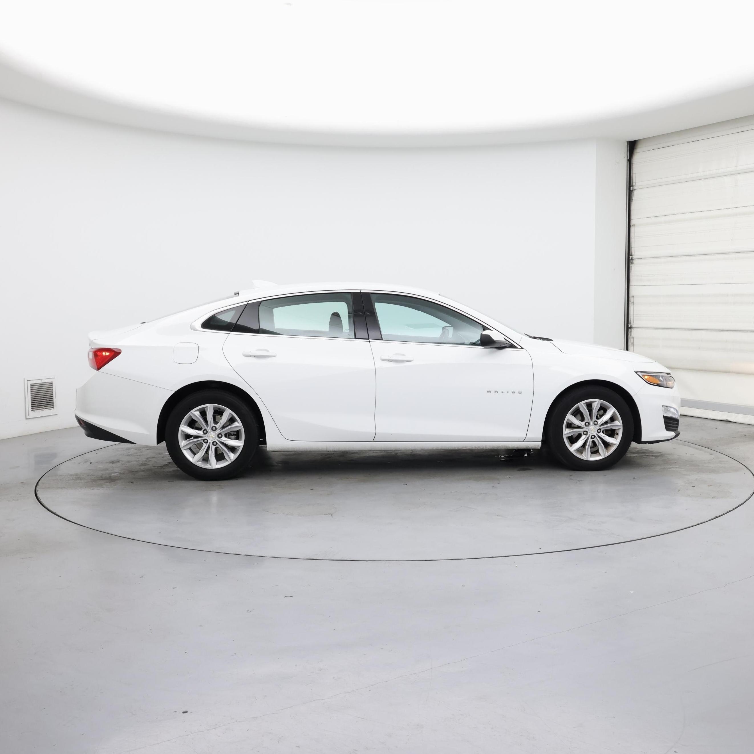 Thumbnail: 2023 Chevrolet Malibu - 7