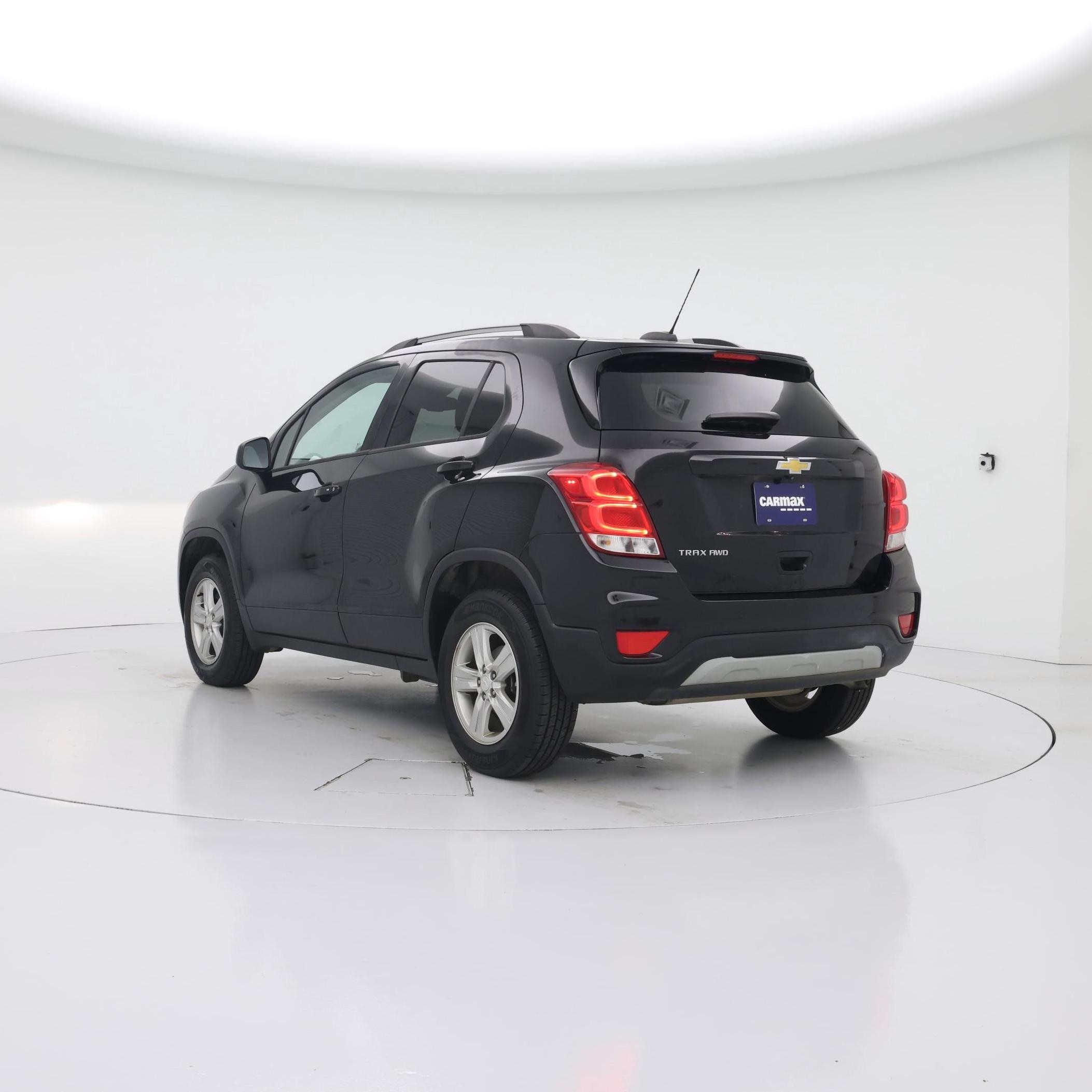 Thumbnail: 2022 Chevrolet Trax - 2