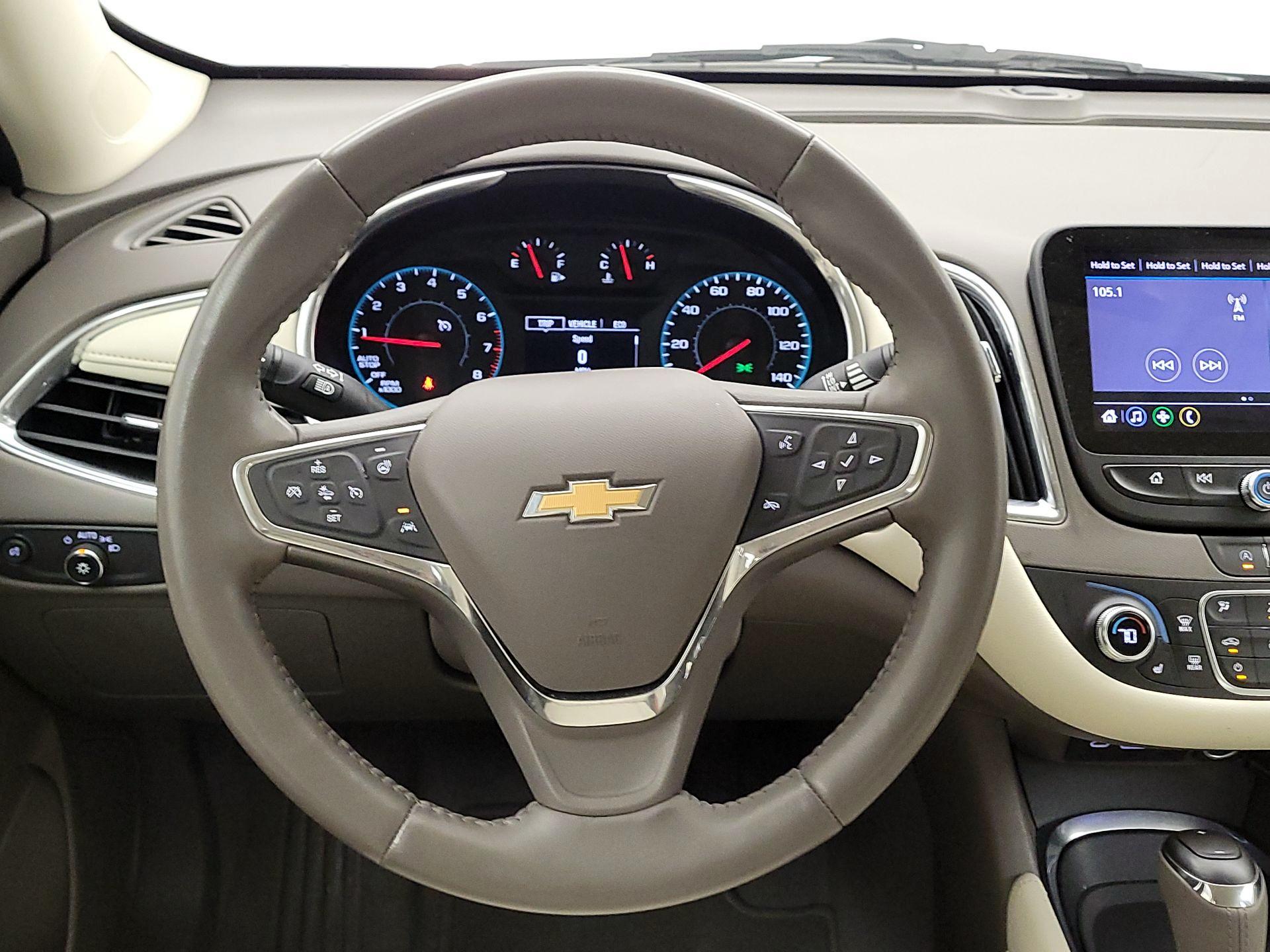 Thumbnail: 2020 Chevrolet Malibu - 10
