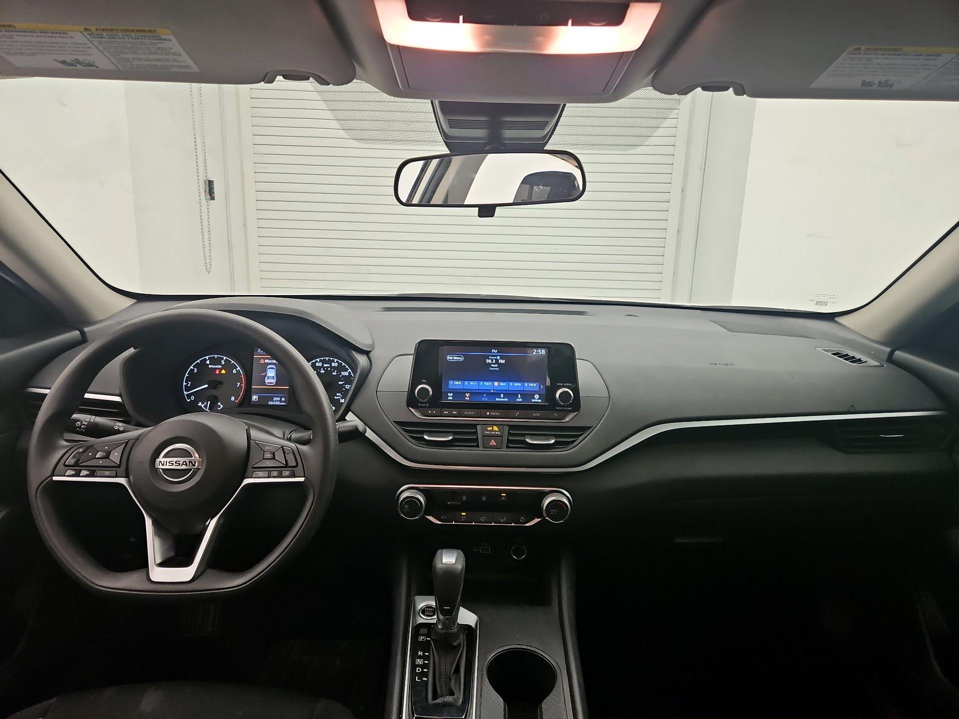 Thumbnail: 2022 Nissan Altima - 9