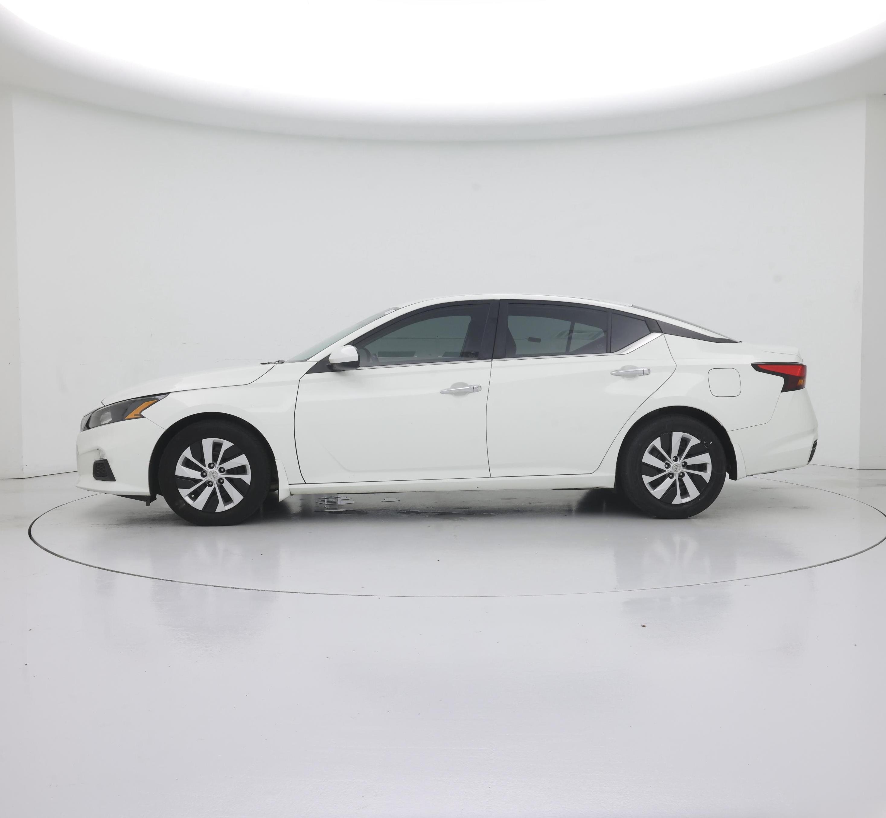 Thumbnail: 2022 Nissan Altima - 3