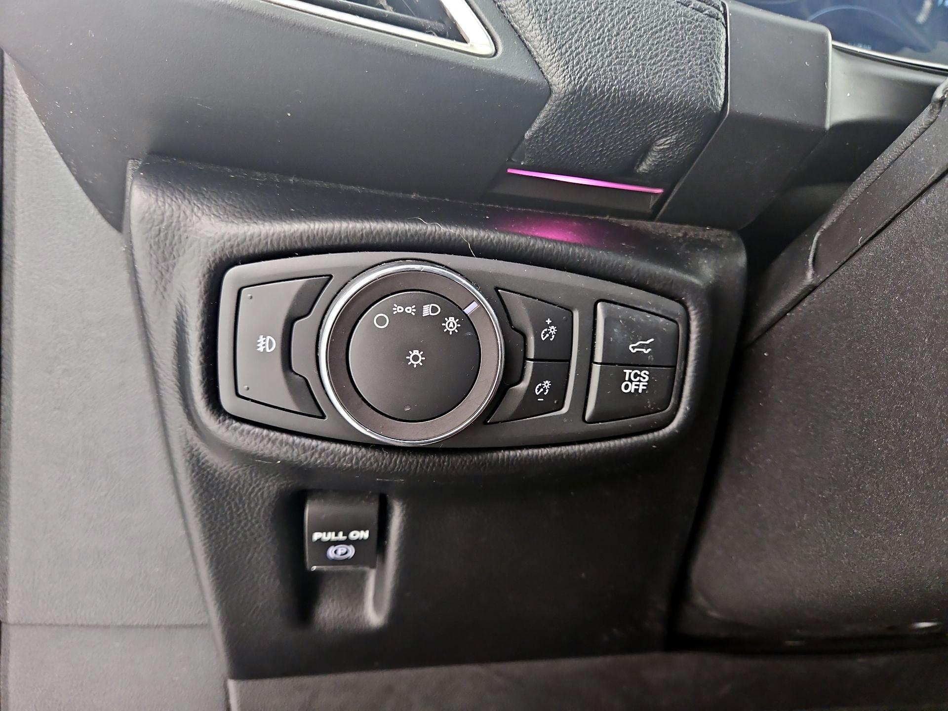 Thumbnail: 2019 Lincoln Nautilus - 13