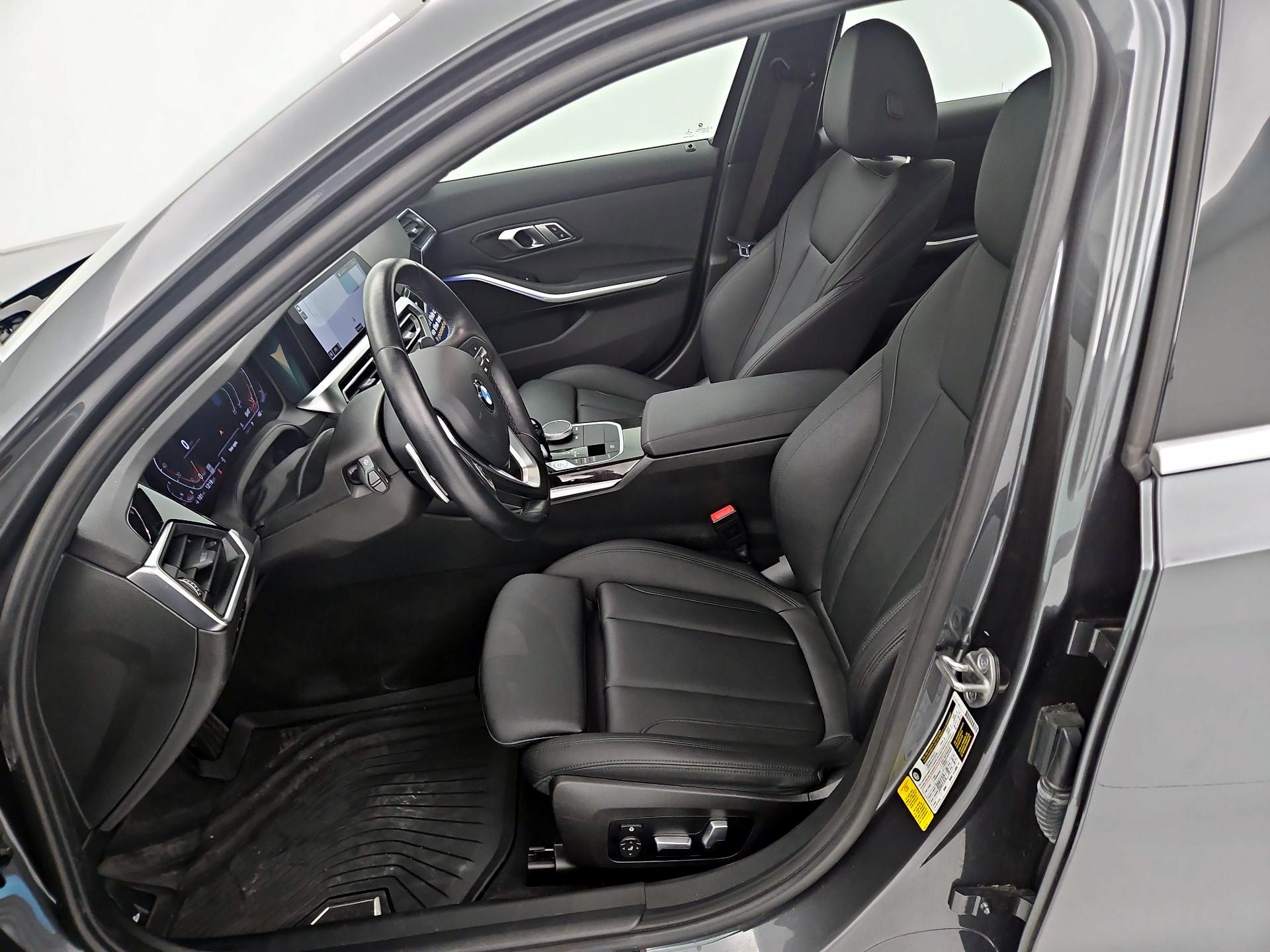 Thumbnail: 2021 BMW 3 Series - 11