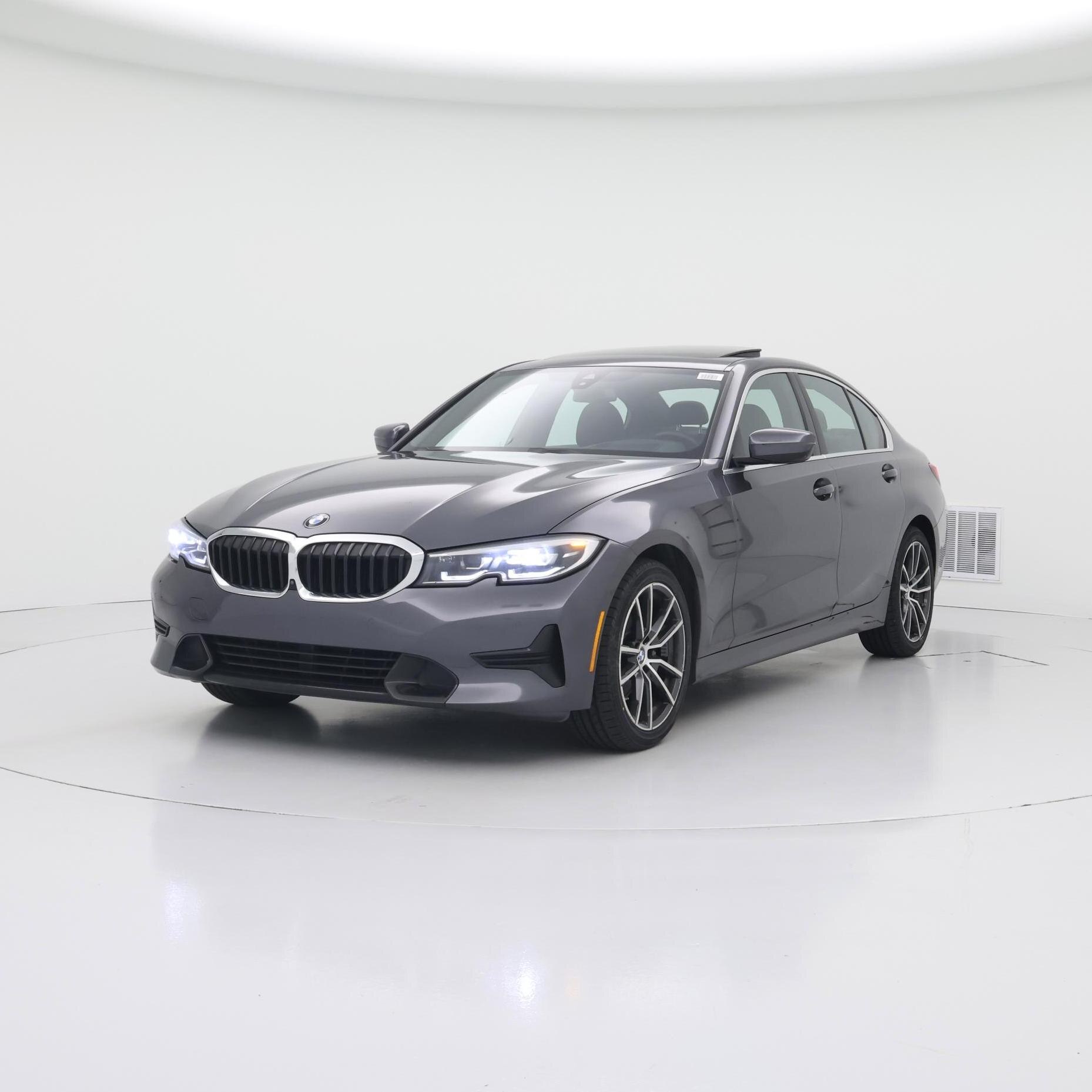 Thumbnail: 2021 BMW 3 Series - 4