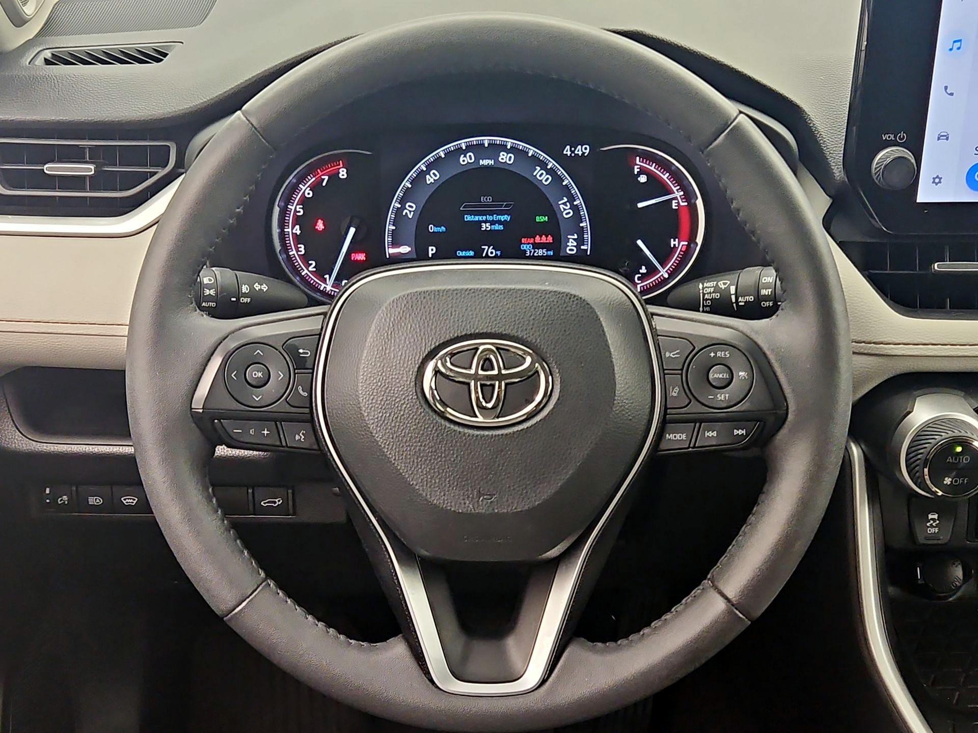 Thumbnail: 2023 Toyota RAV4 - 10
