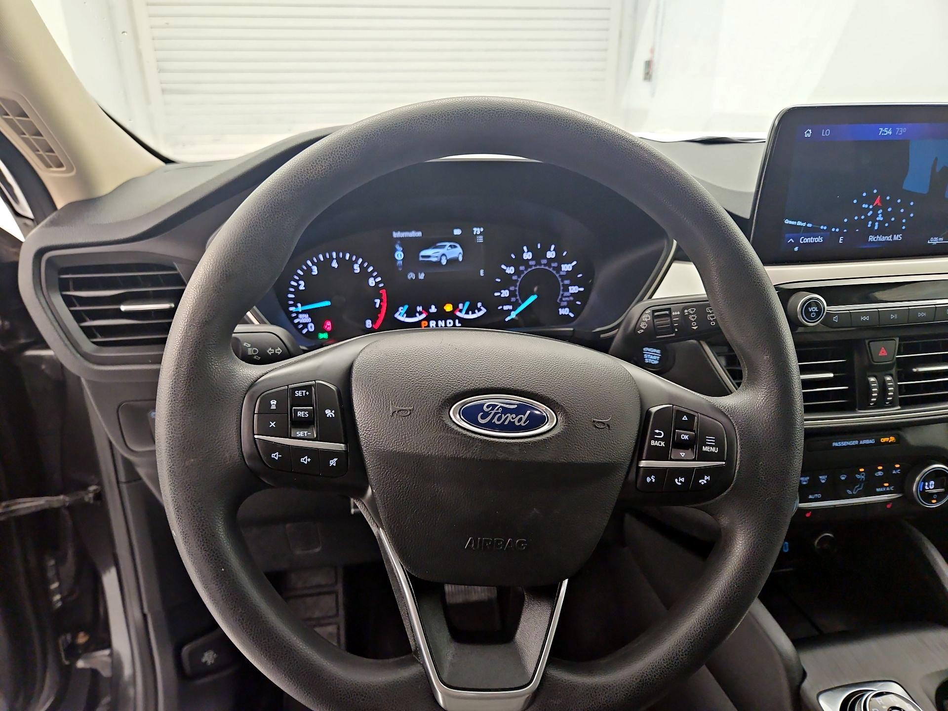 Thumbnail: 2020 Ford Escape - 10