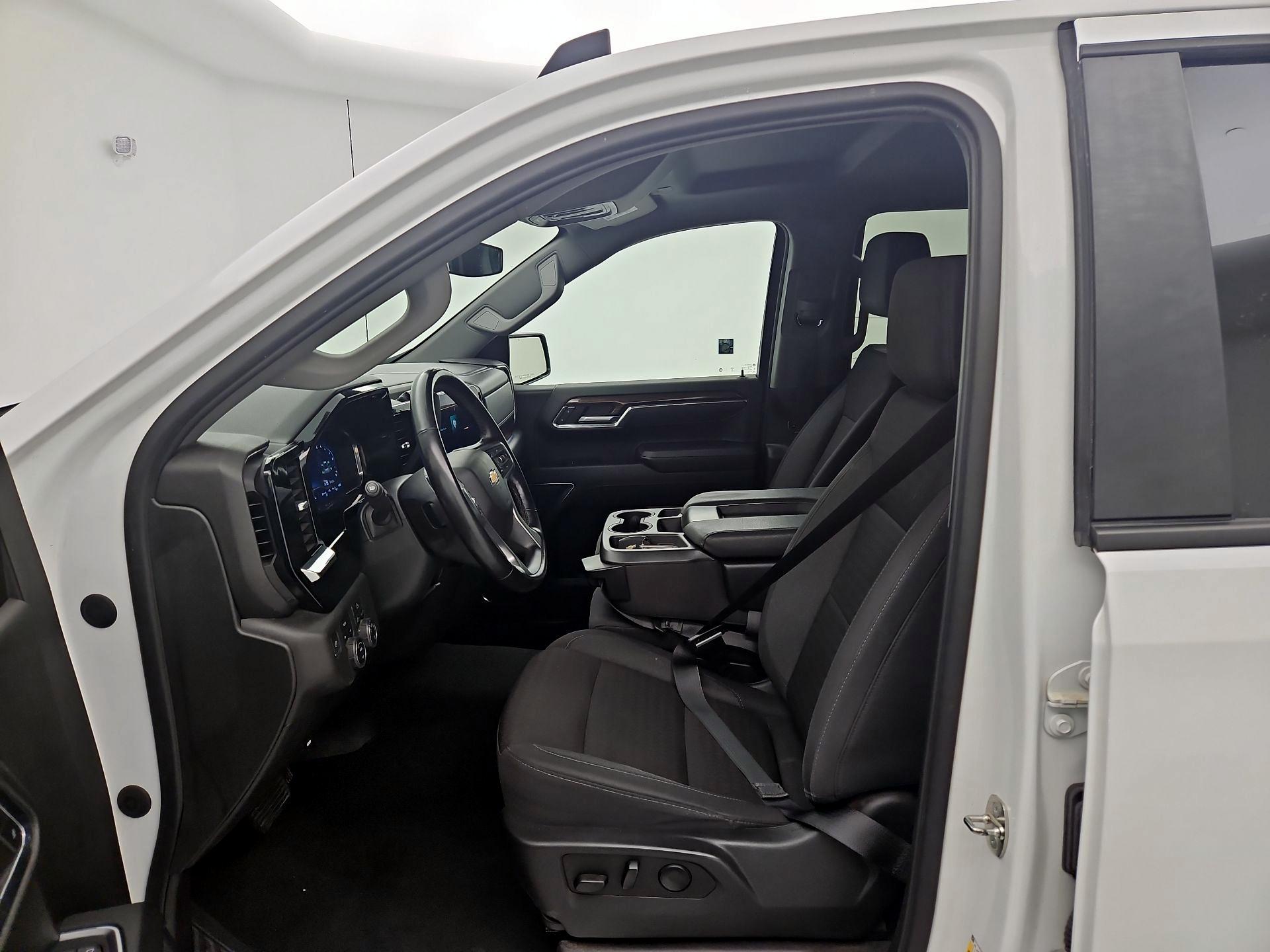 Thumbnail: 2023 Chevrolet Silverado 1500 - 11
