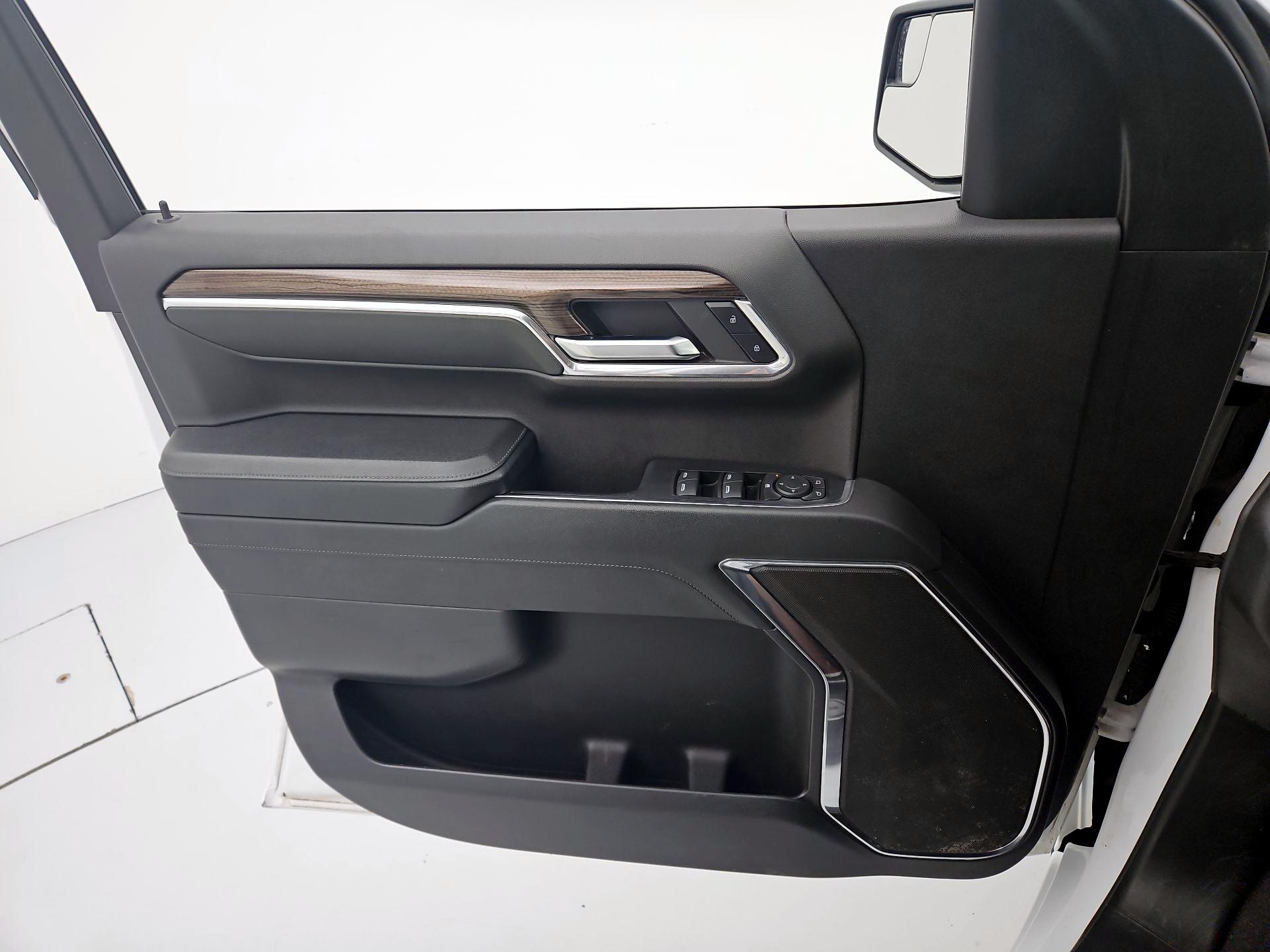 Thumbnail: 2023 Chevrolet Silverado 1500 - 12