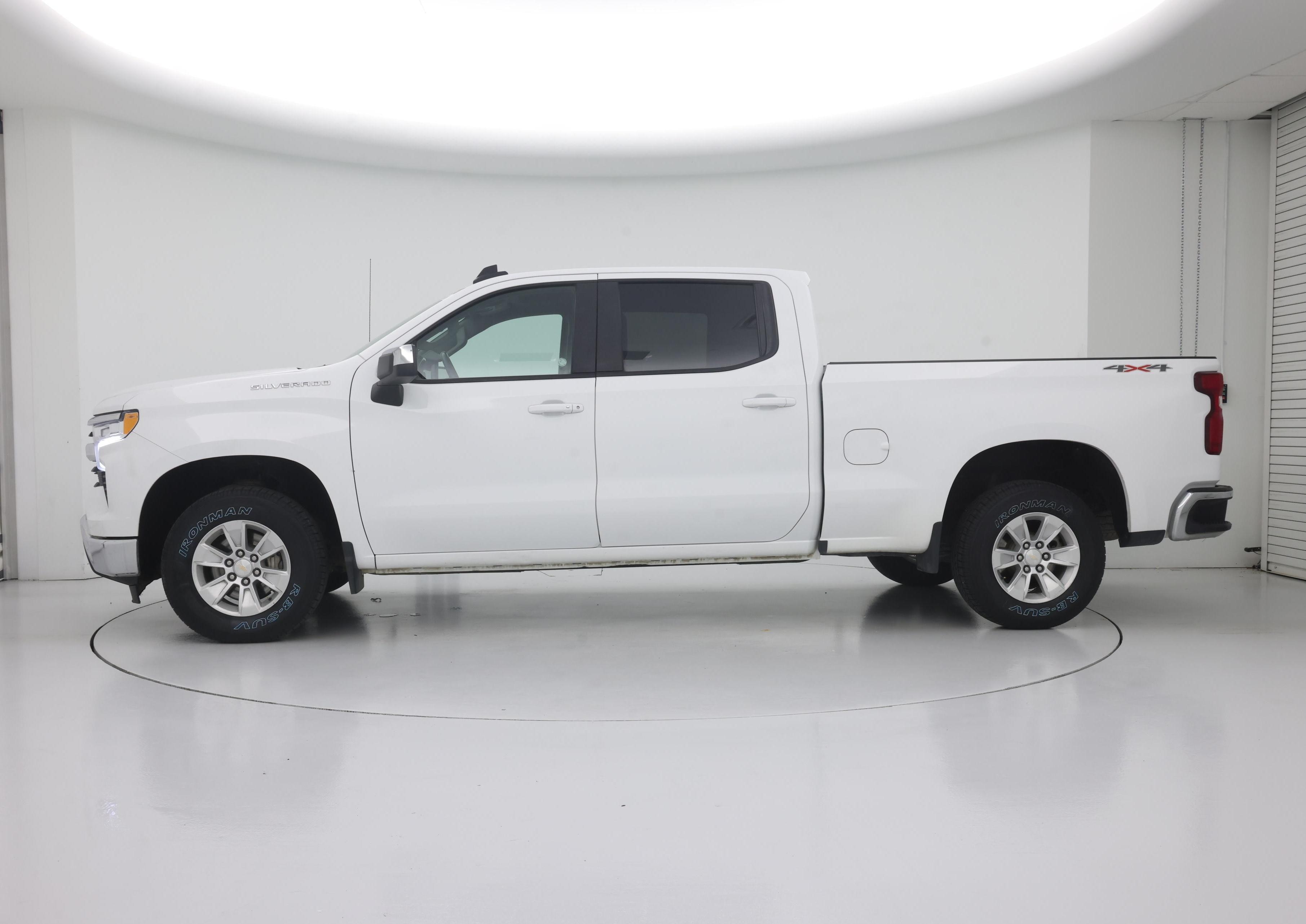 Thumbnail: 2023 Chevrolet Silverado 1500 - 3