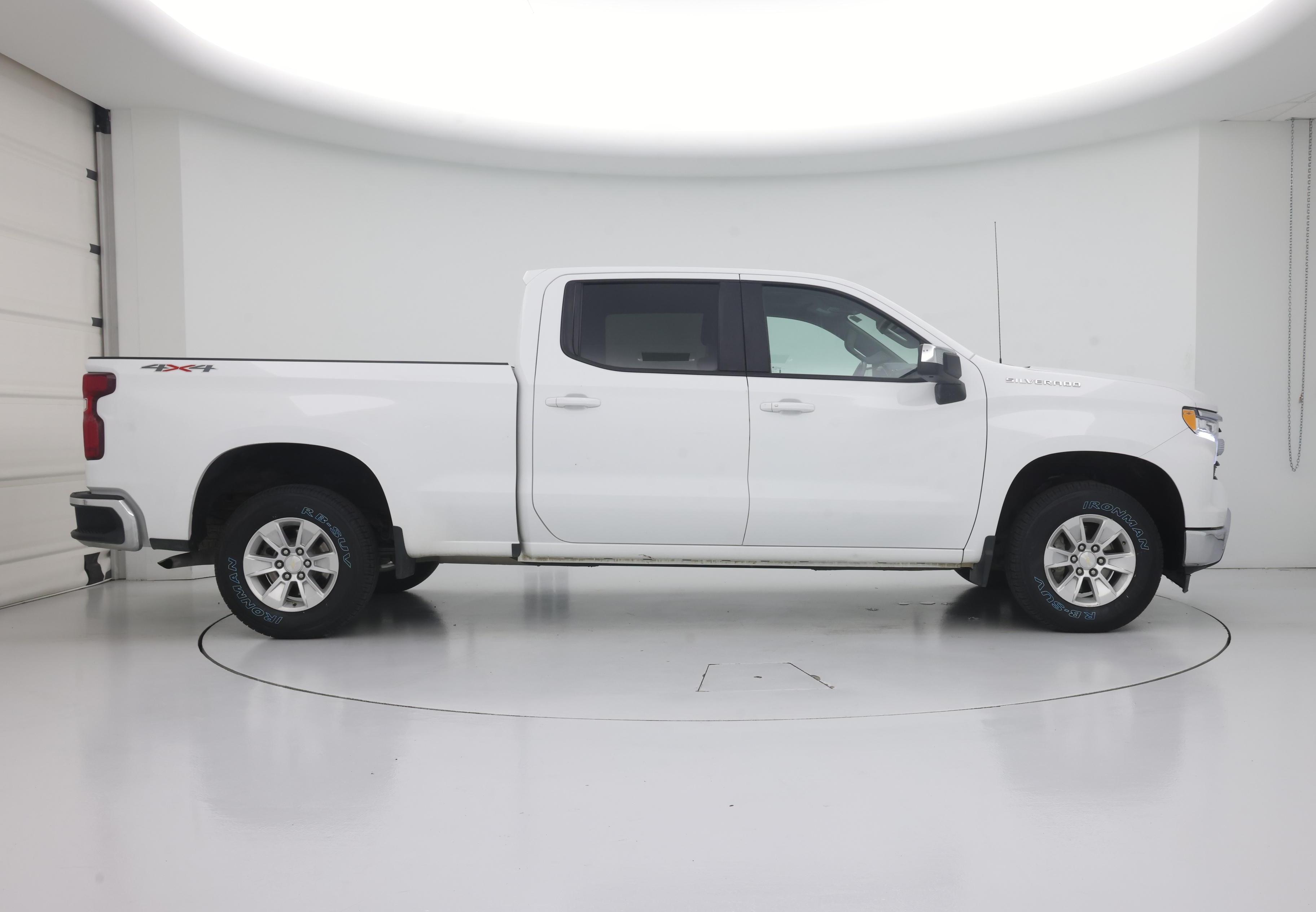 Thumbnail: 2023 Chevrolet Silverado 1500 - 7