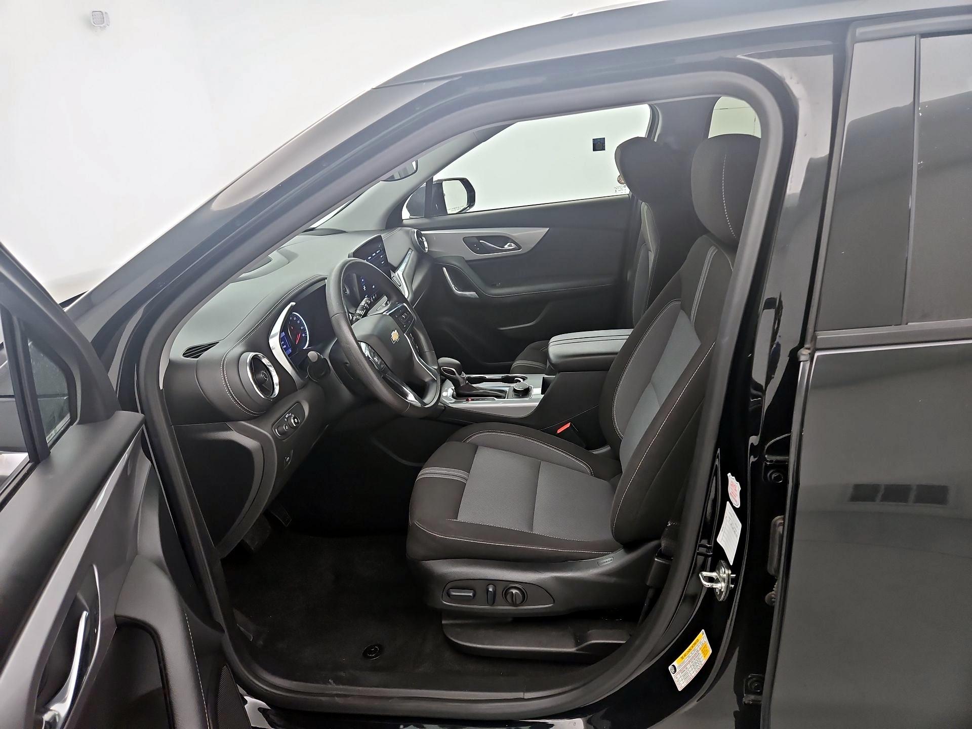 Thumbnail: 2023 Chevrolet Blazer - 11