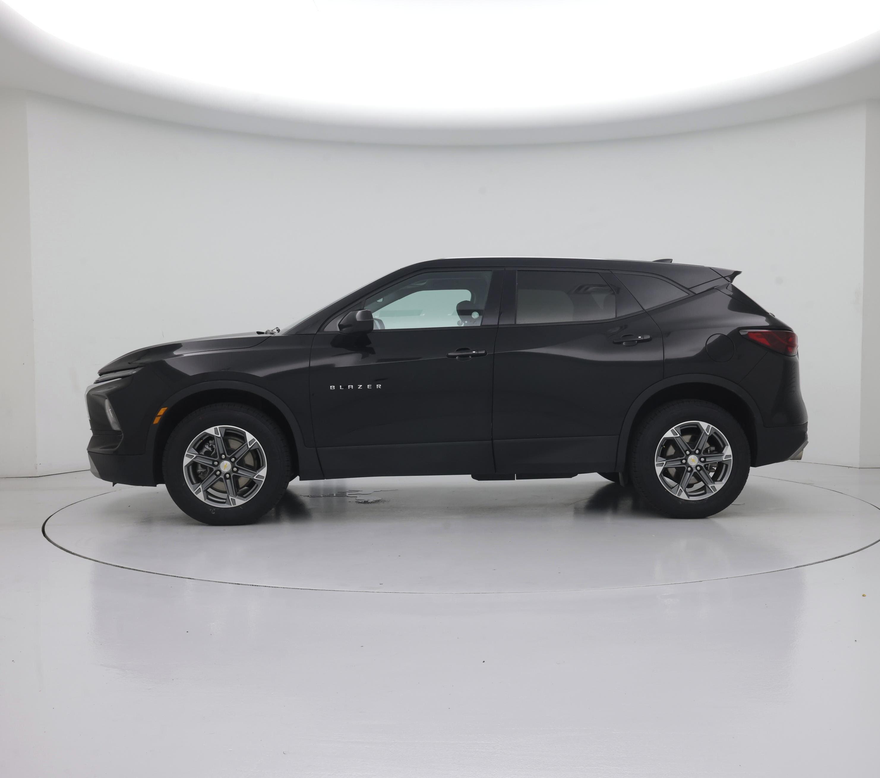 Thumbnail: 2023 Chevrolet Blazer - 3