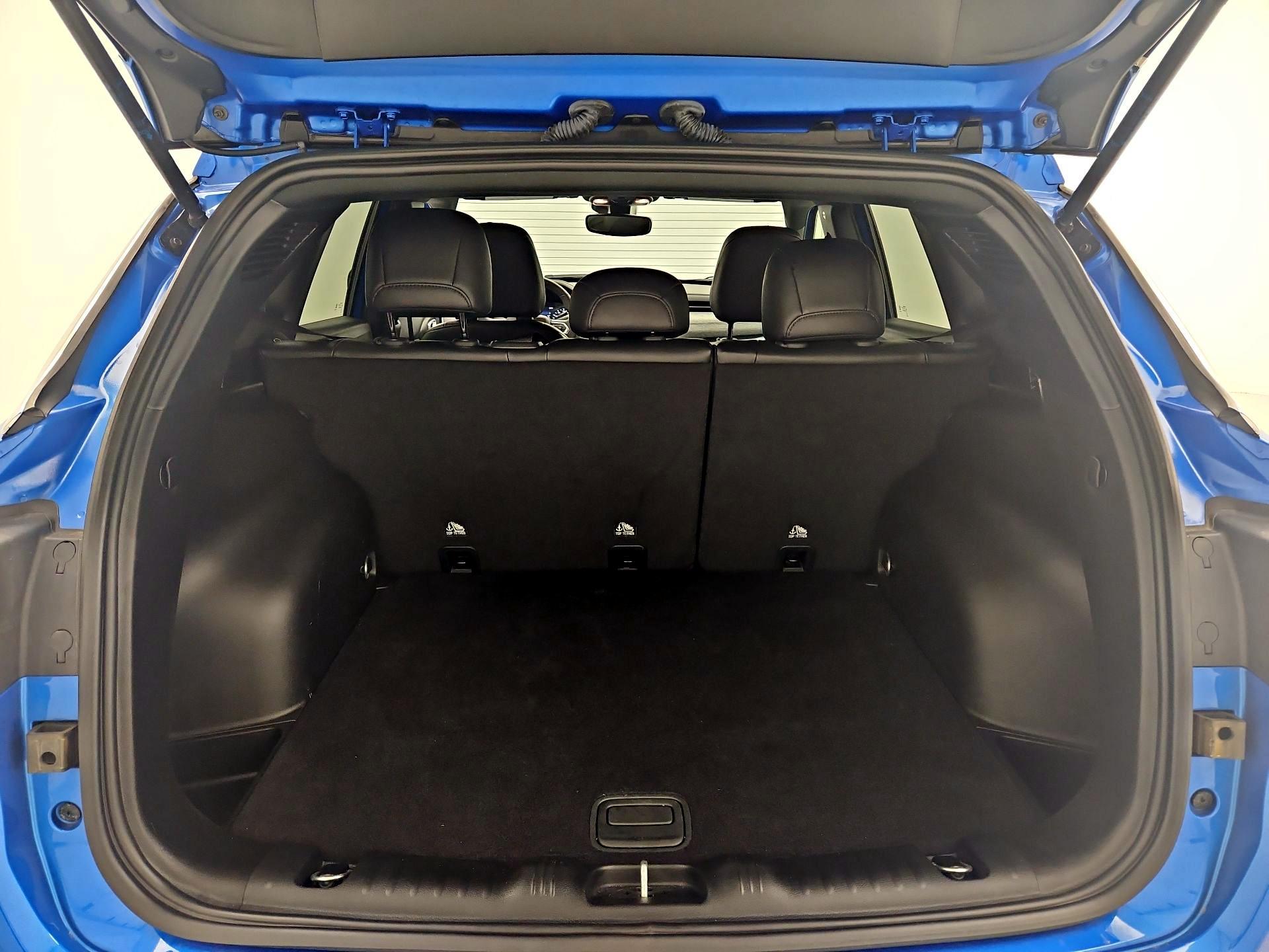 Thumbnail: 2023 Jeep Compass - 20