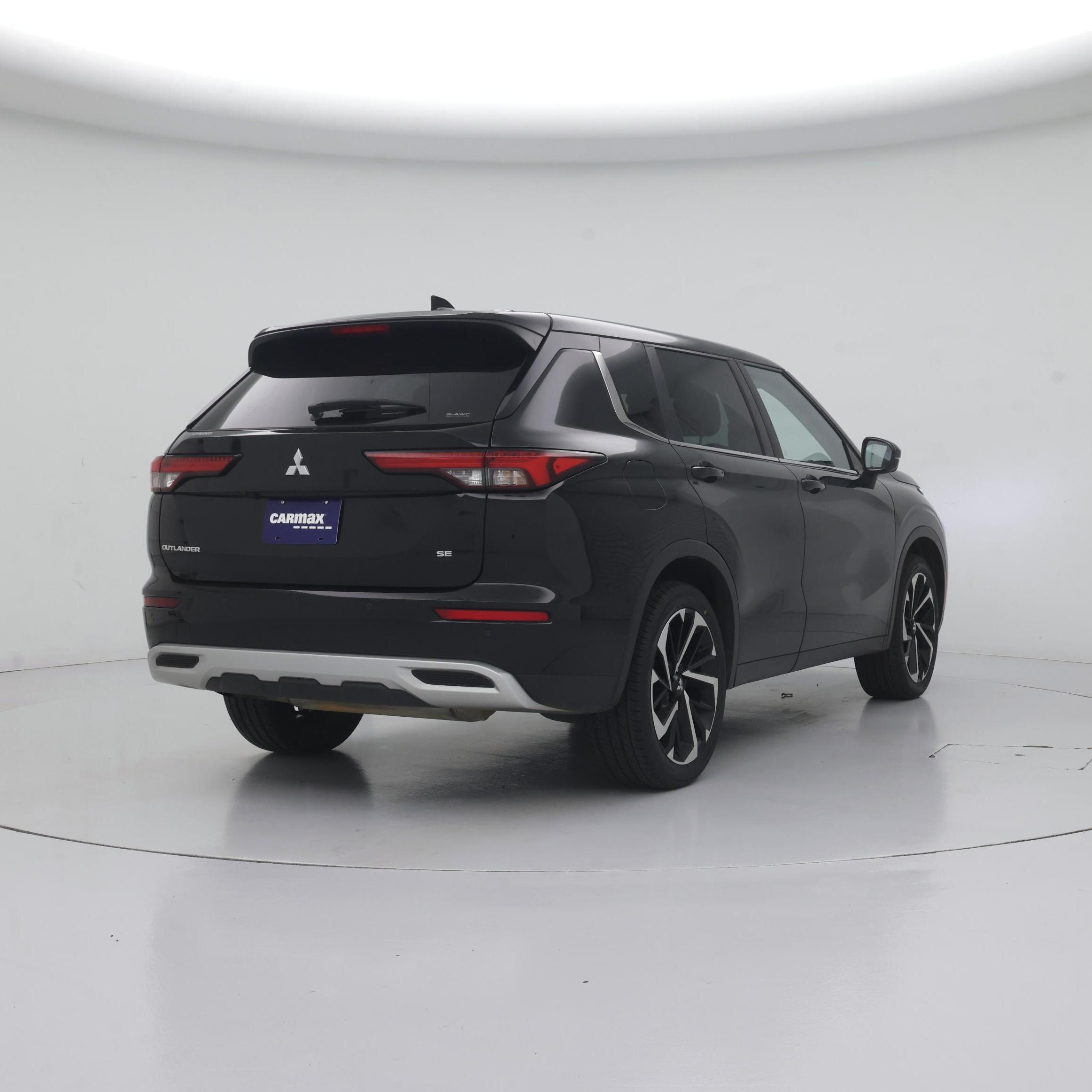 Thumbnail: 2022 Mitsubishi Outlander - 8