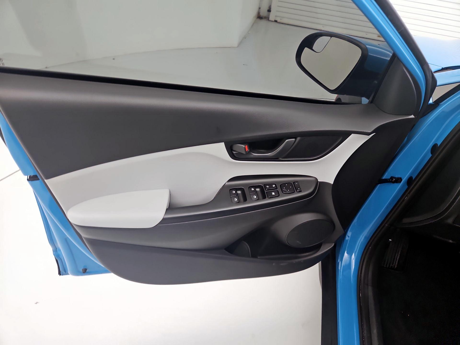 Thumbnail: 2022 Hyundai Kona - 12