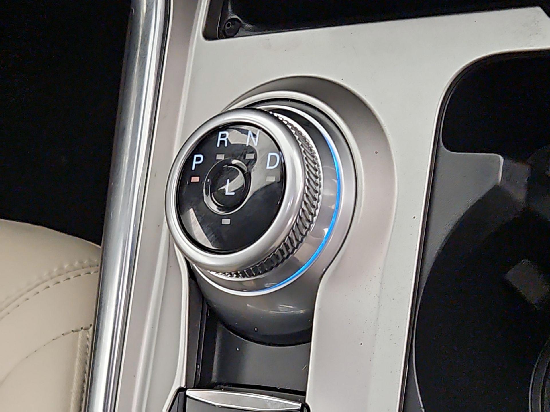 Thumbnail: 2022 Ford Explorer - 18