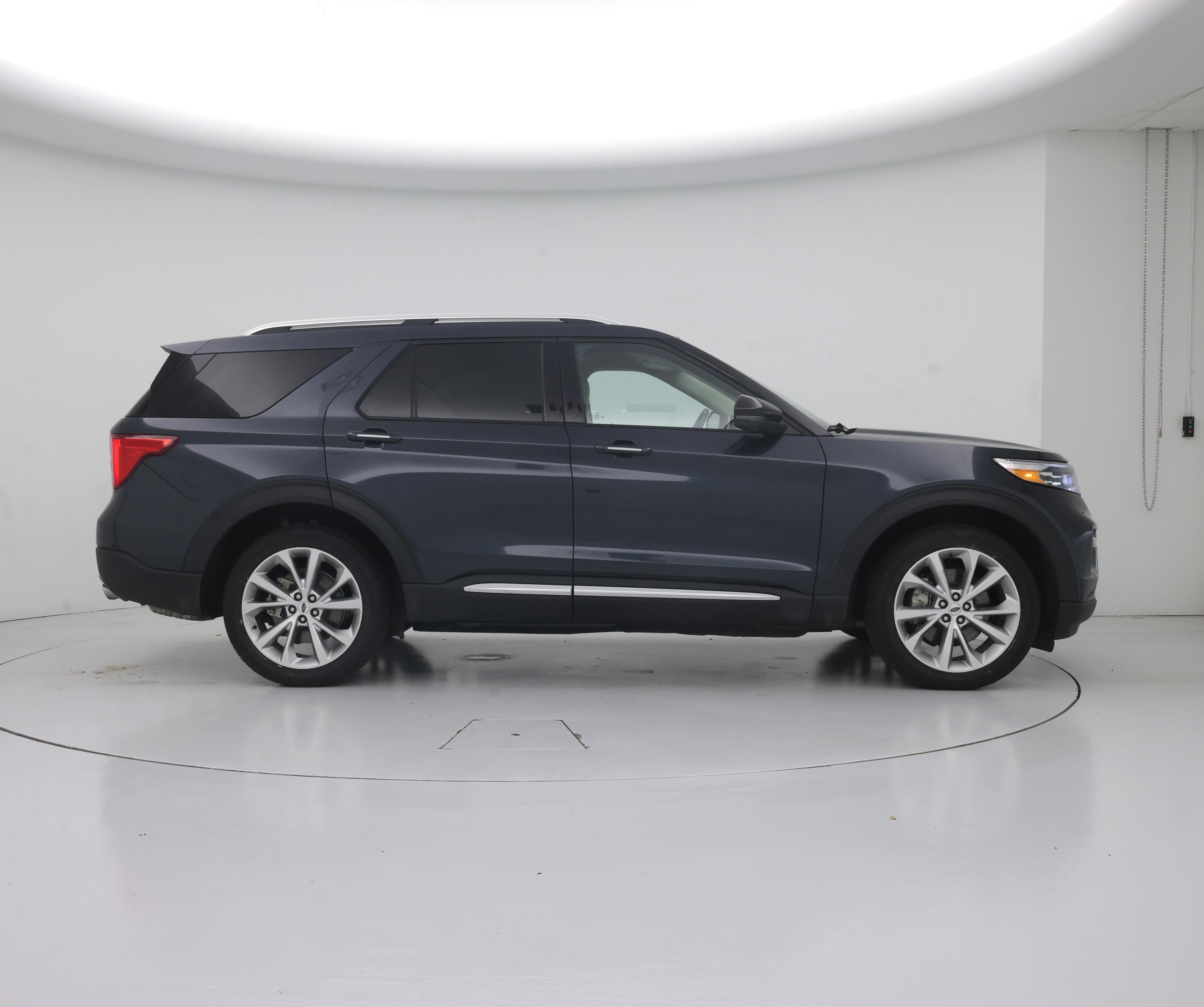 Thumbnail: 2022 Ford Explorer - 7