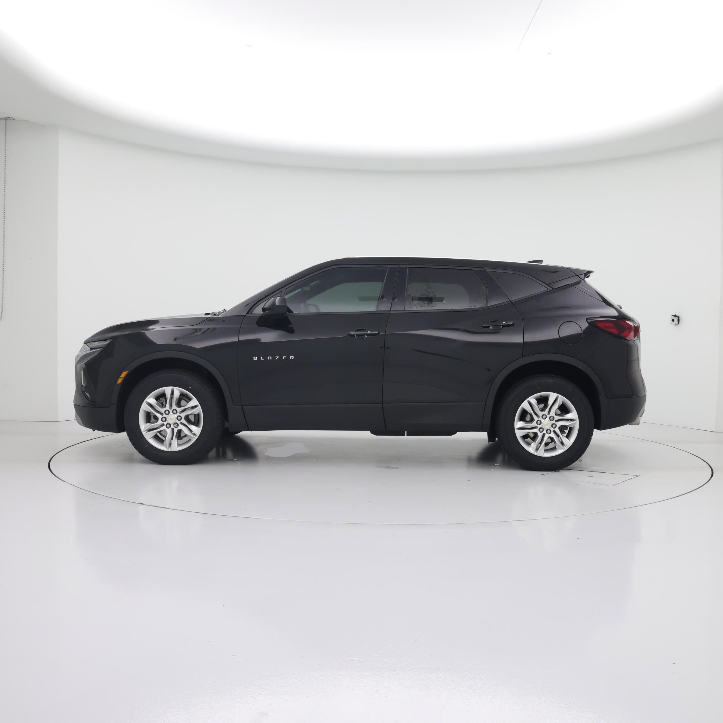 Thumbnail: 2022 Chevrolet Blazer - 3