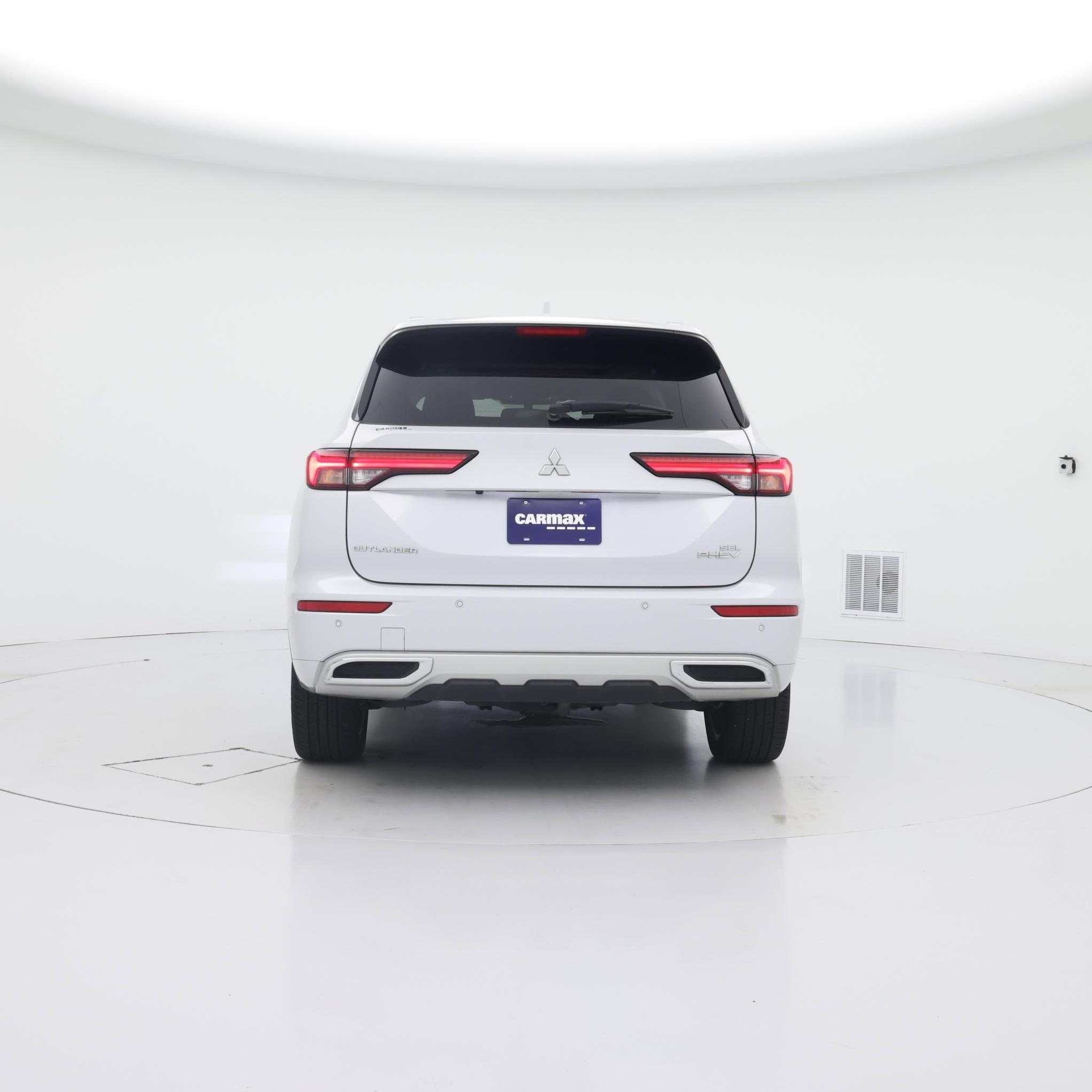 Thumbnail: 2023 Mitsubishi Outlander - 6