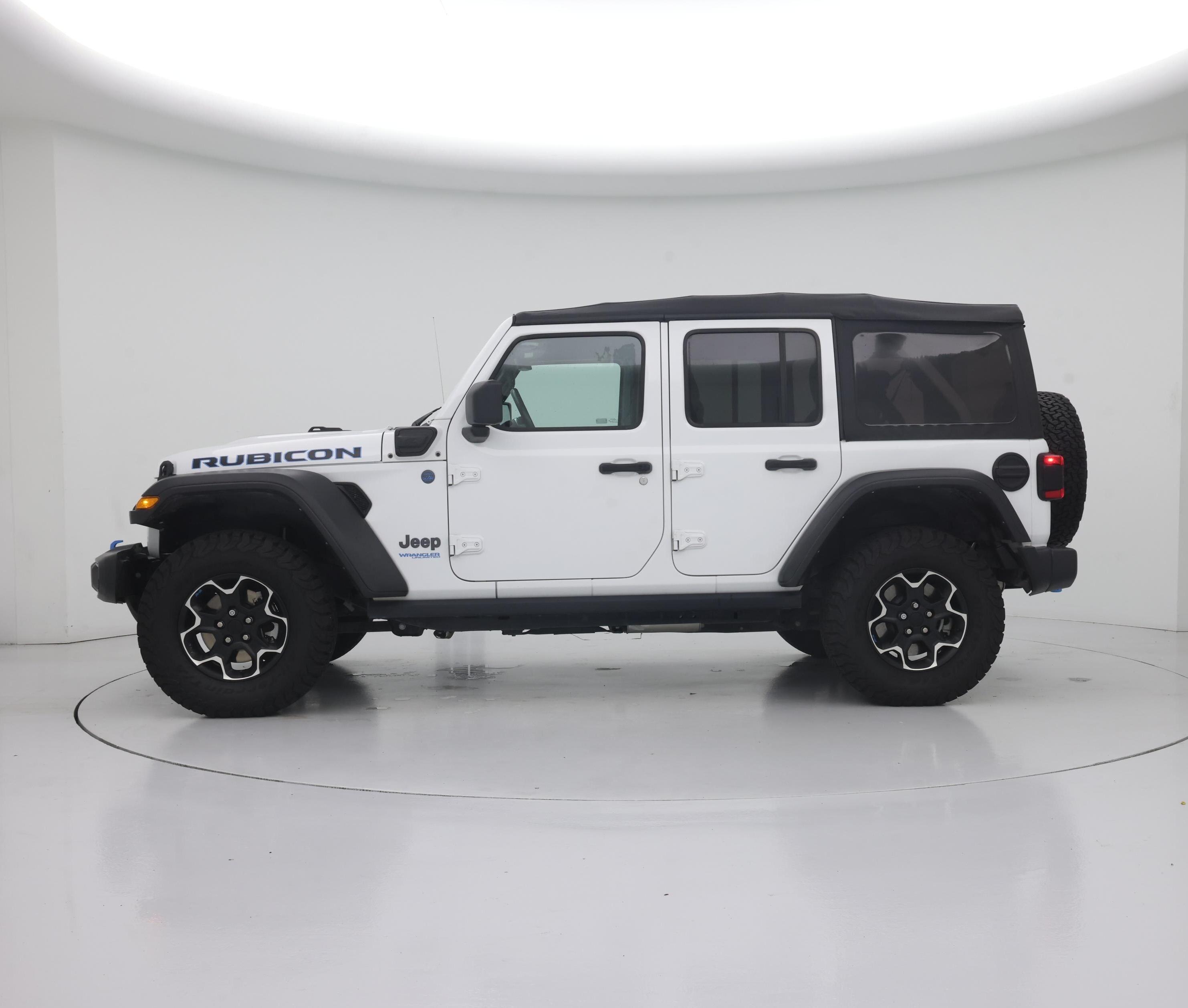 Thumbnail: 2022 Jeep Wrangler - 3