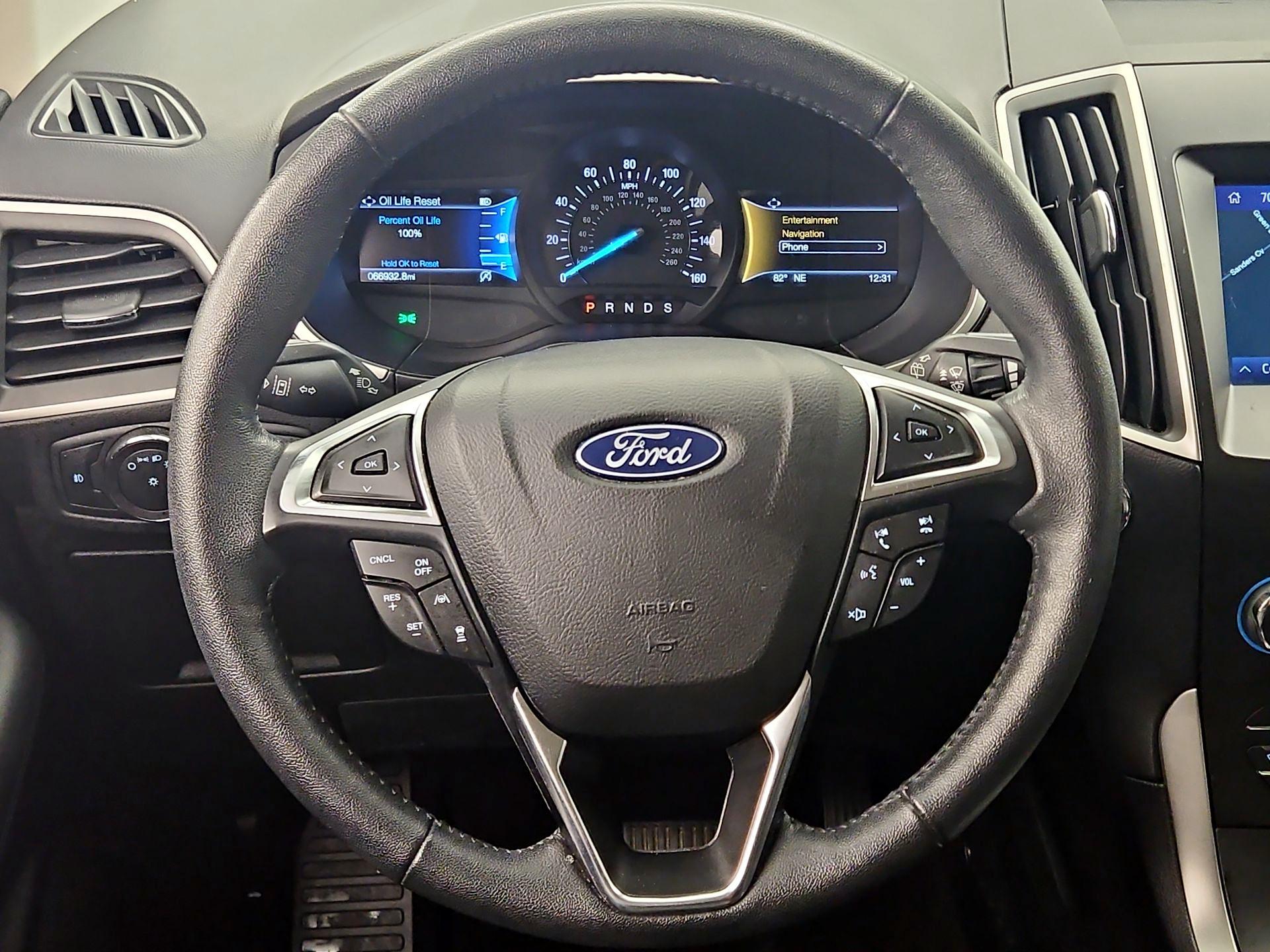 Thumbnail: 2020 Ford Edge - 10