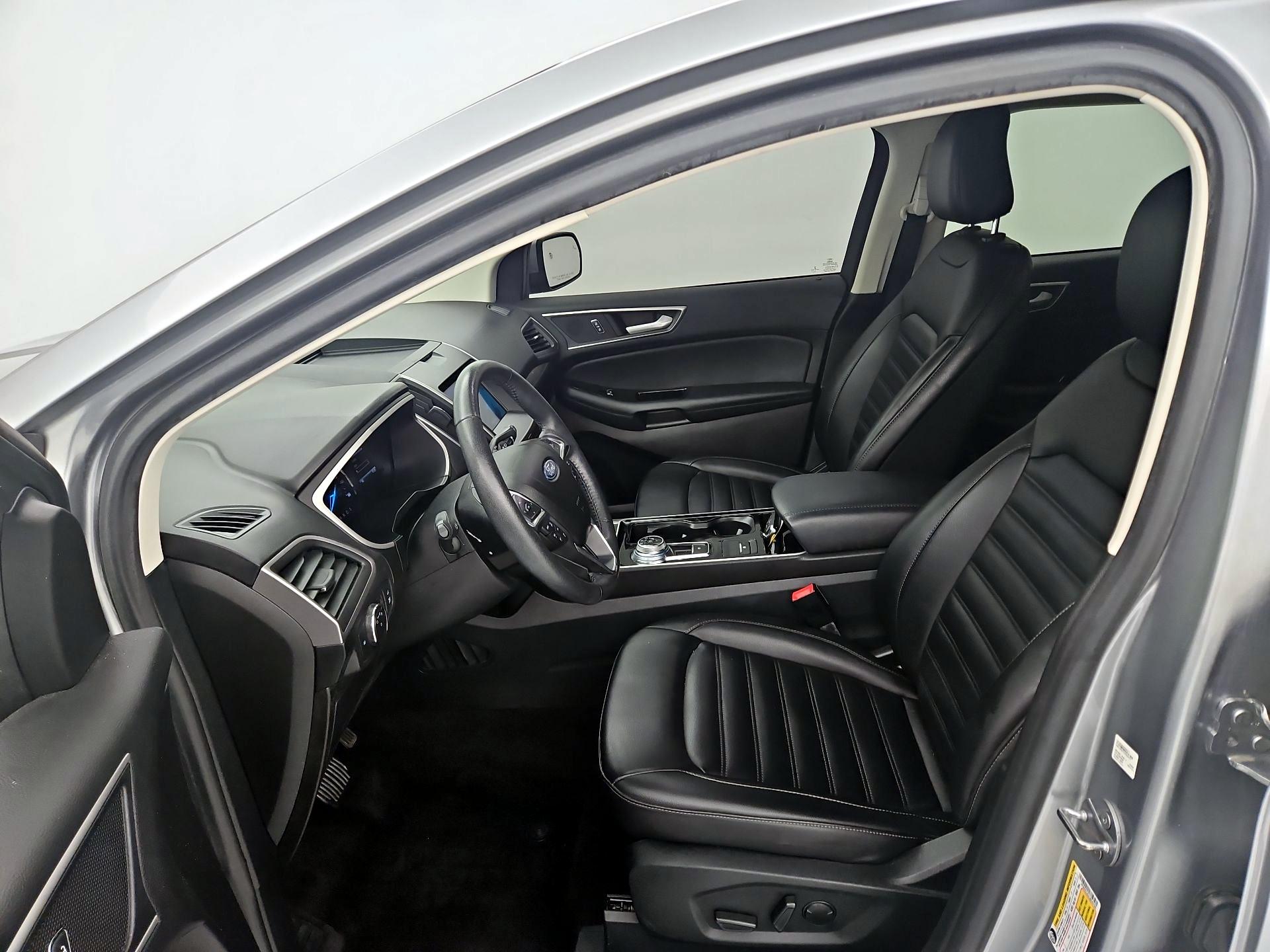 Thumbnail: 2020 Ford Edge - 11