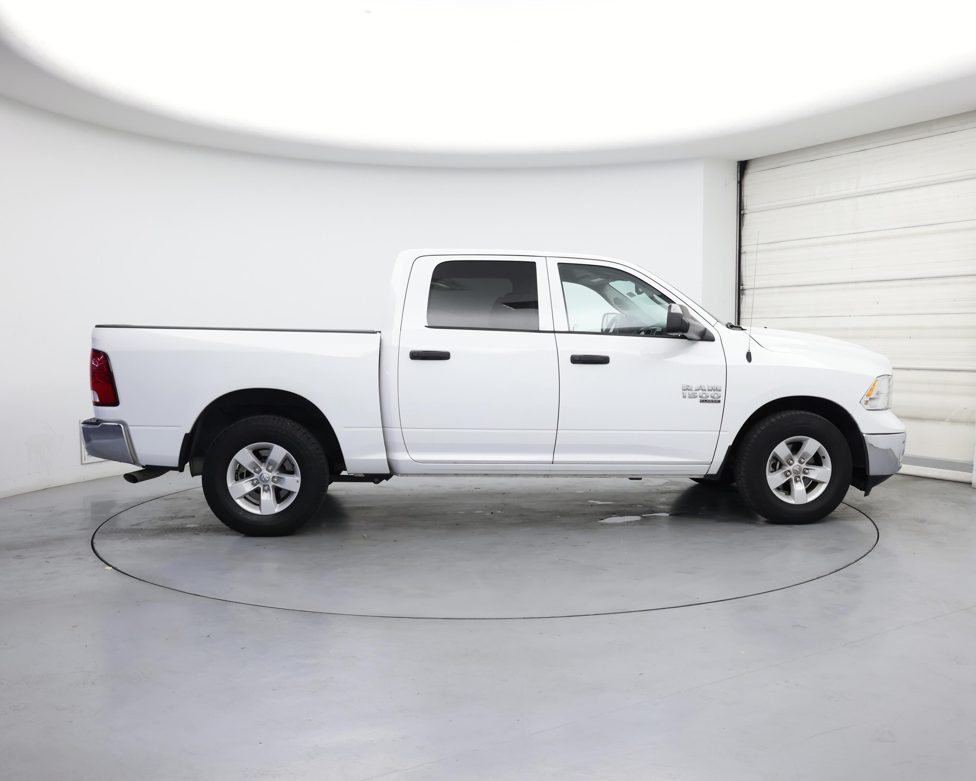 Thumbnail: 2023 RAM 1500 Classic - 7