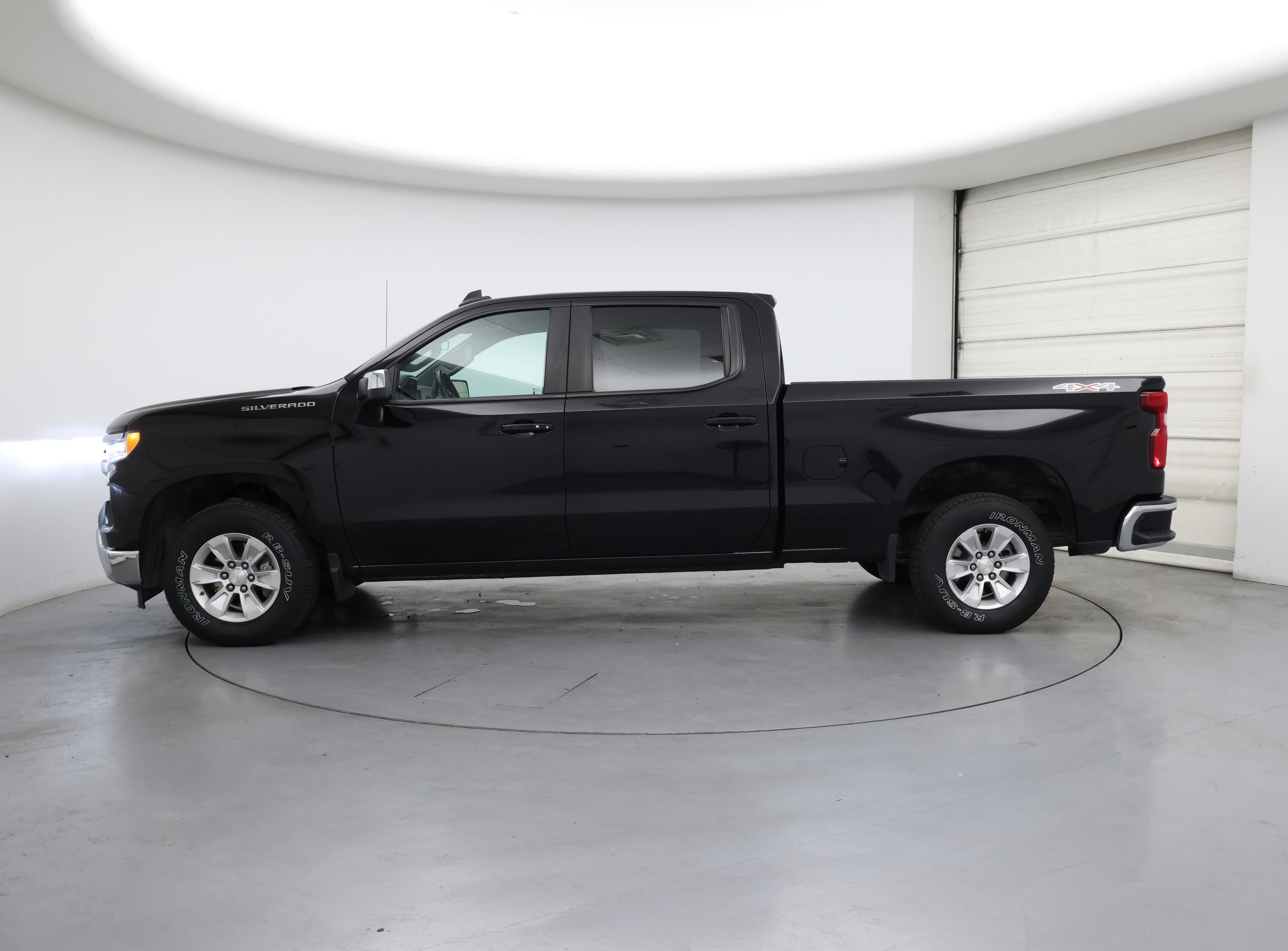 Thumbnail: 2023 Chevrolet Silverado 1500 - 3