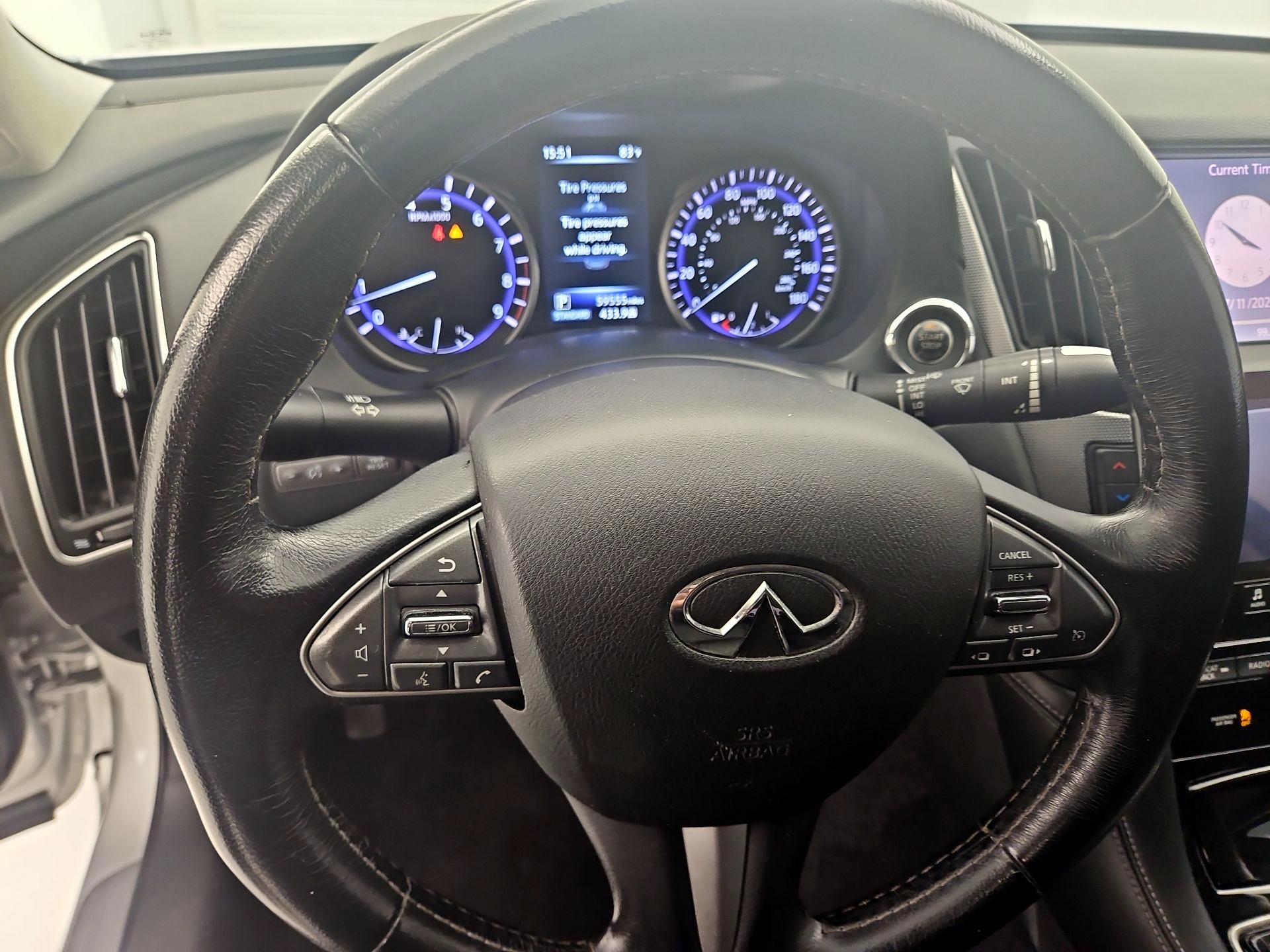 Thumbnail: 2015 INFINITI Q50 - 10
