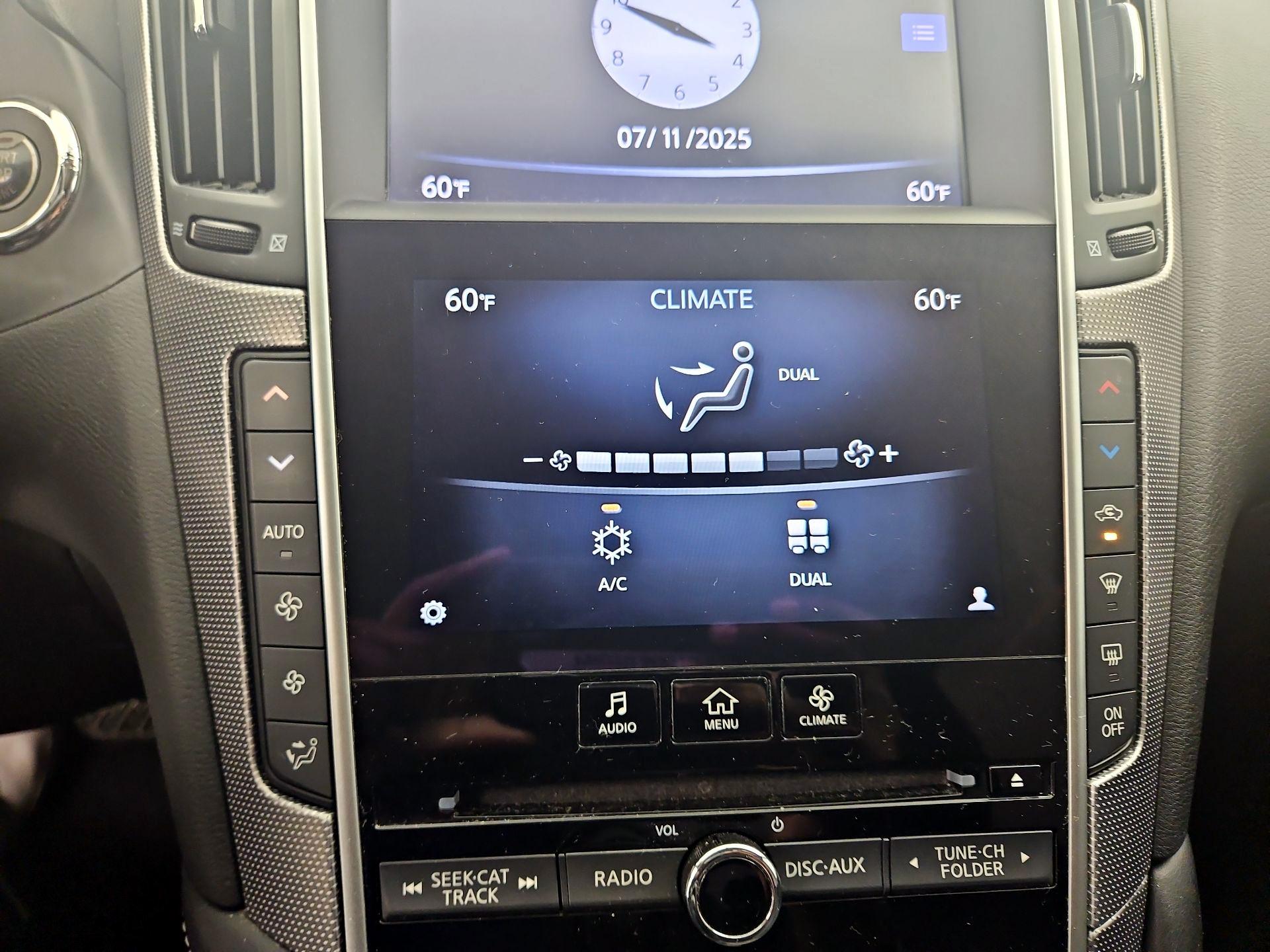 Thumbnail: 2015 INFINITI Q50 - 16
