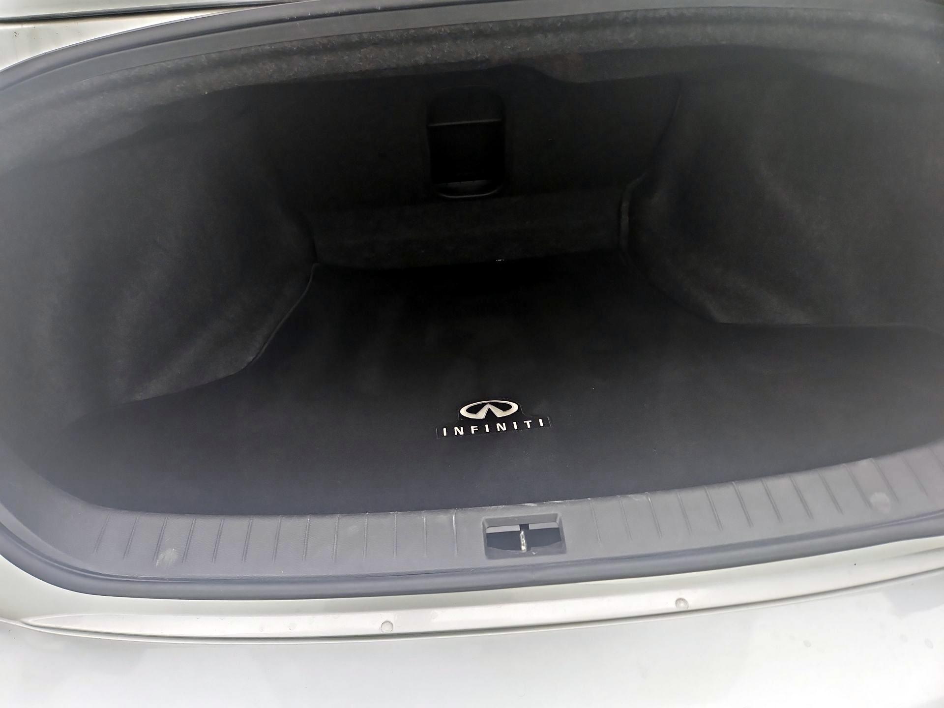 Thumbnail: 2015 INFINITI Q50 - 20