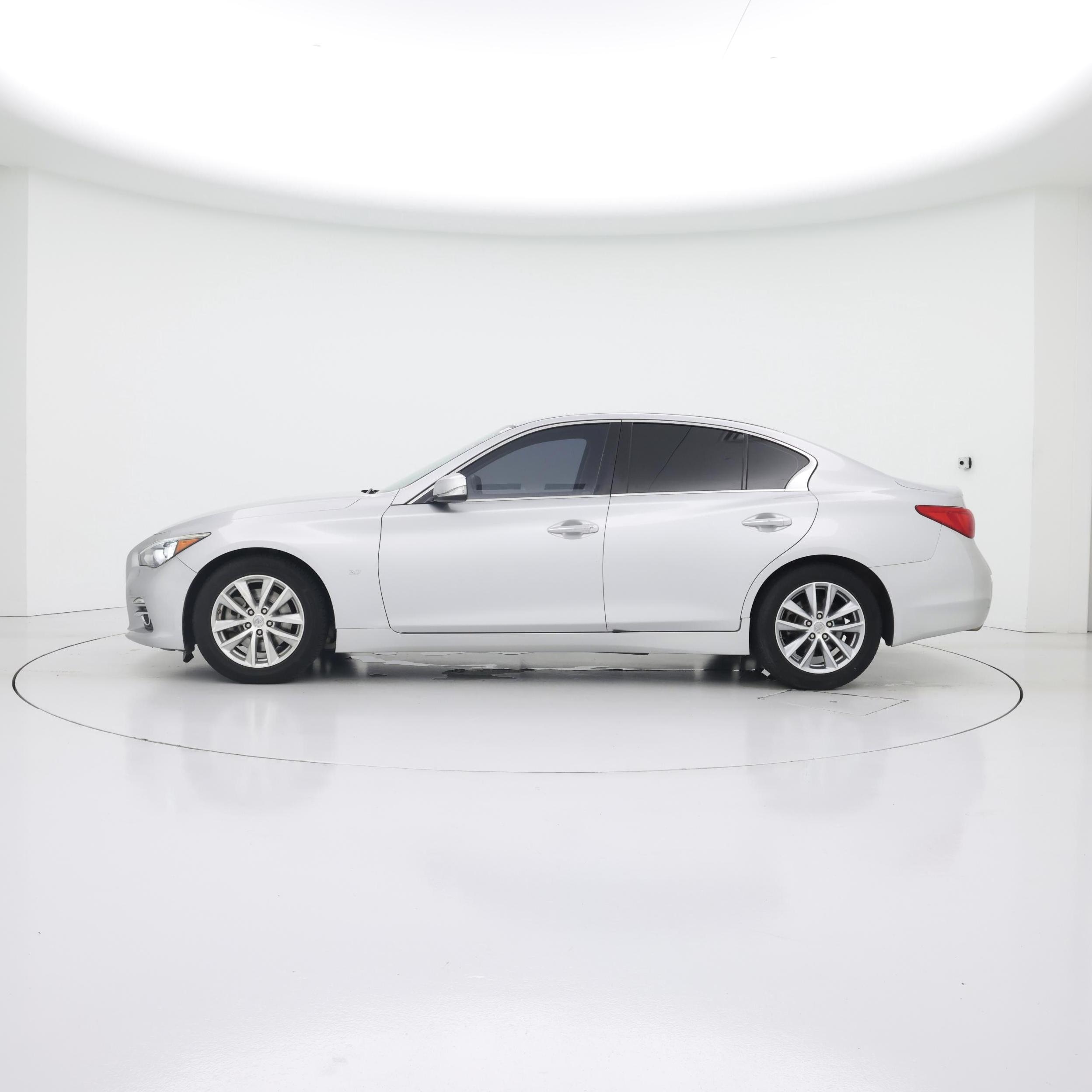 Thumbnail: 2015 INFINITI Q50 - 3