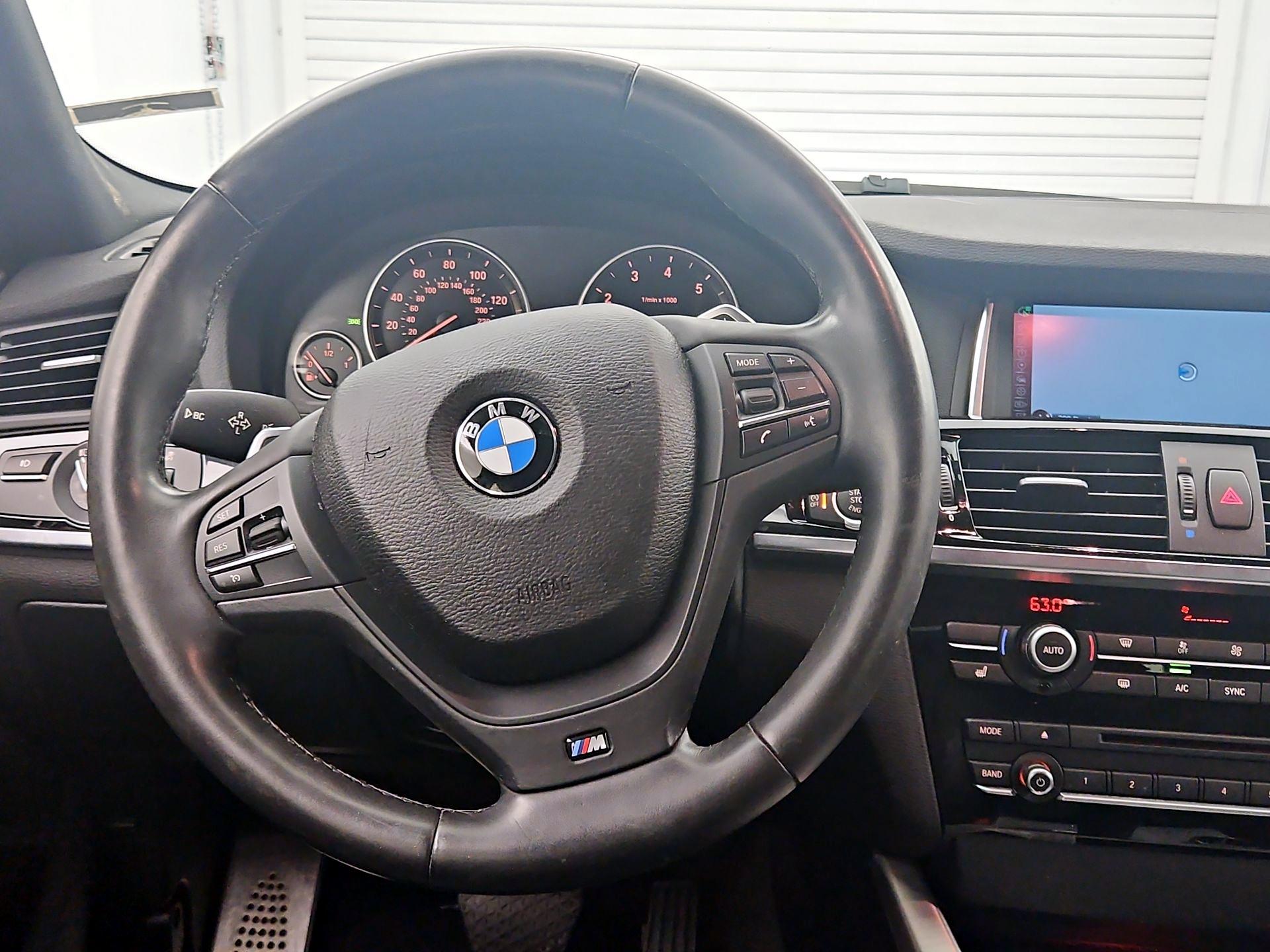Thumbnail: 2016 BMW X4 - 10