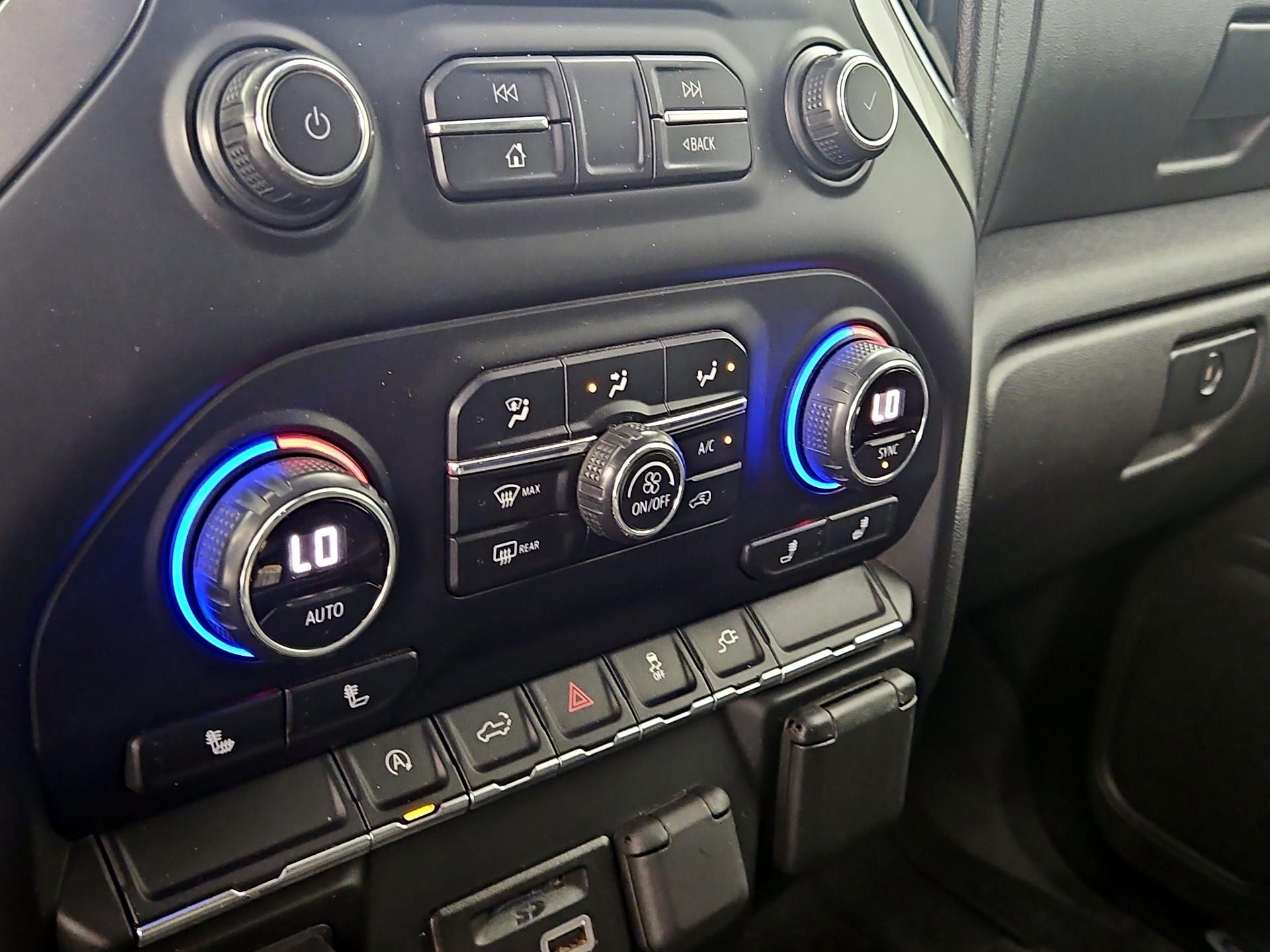 Thumbnail: 2019 Chevrolet Silverado 1500 - 16