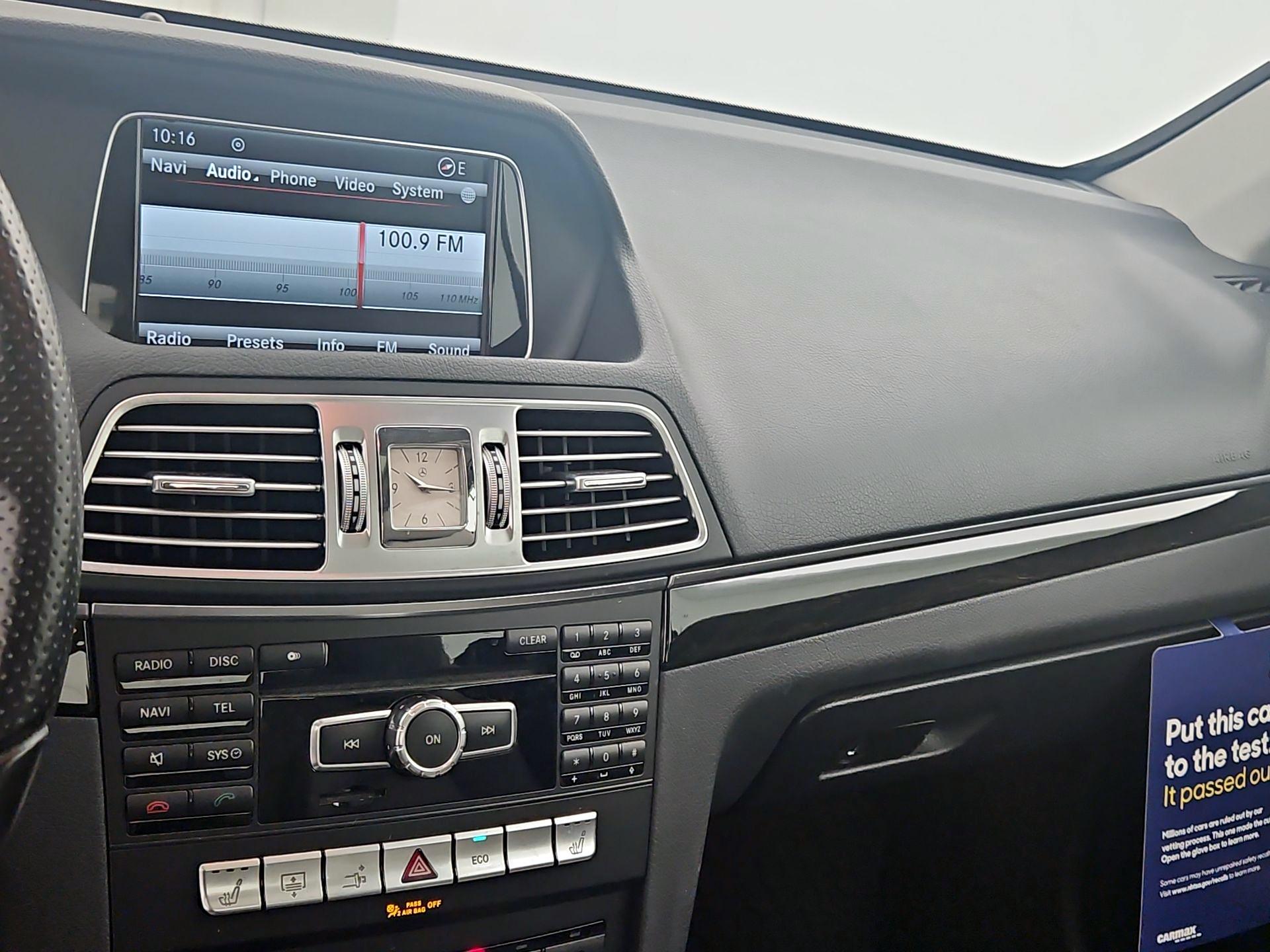 Thumbnail: 2014 Mercedes-Benz E-Class - 16