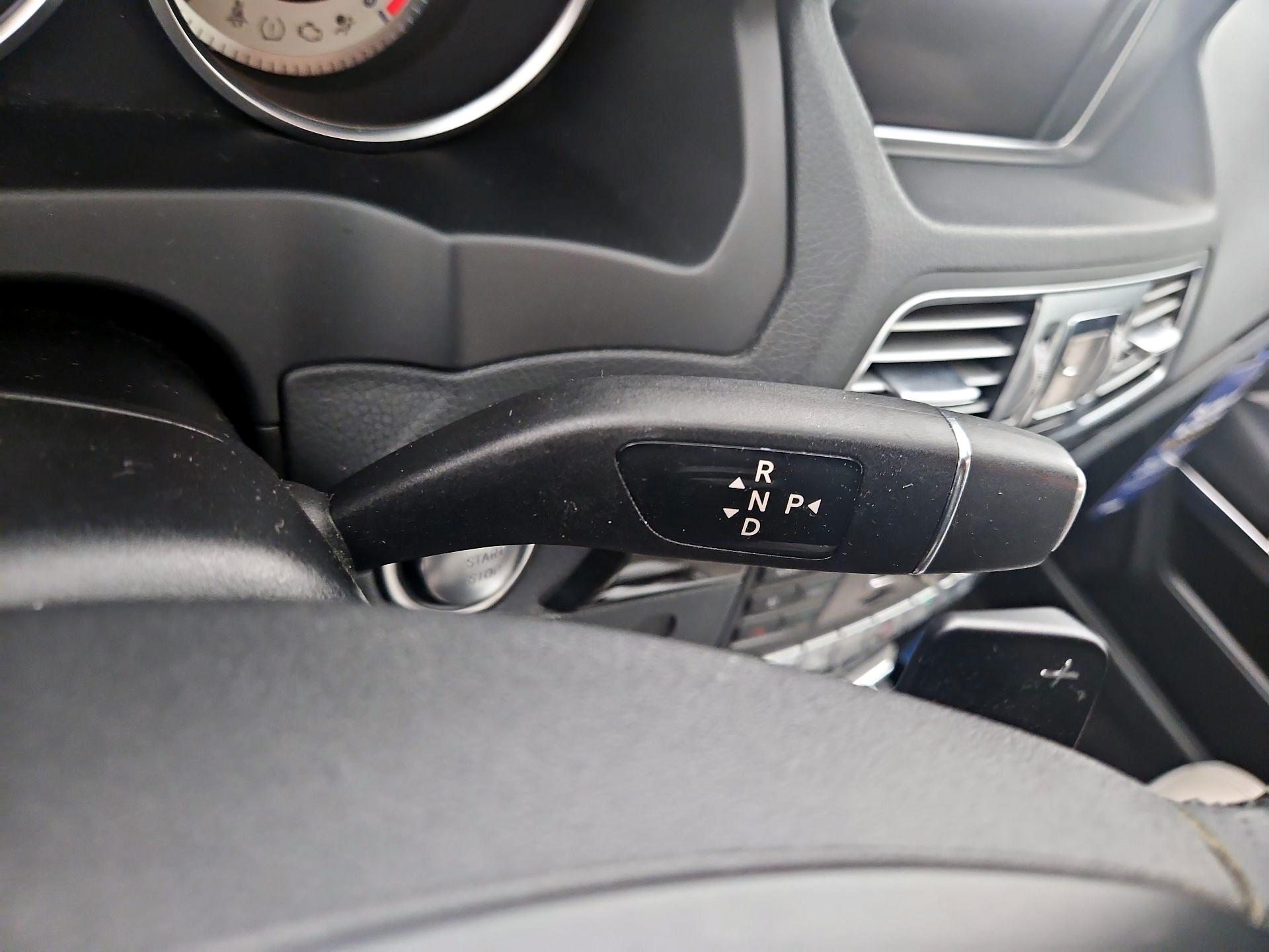 Thumbnail: 2014 Mercedes-Benz E-Class - 18