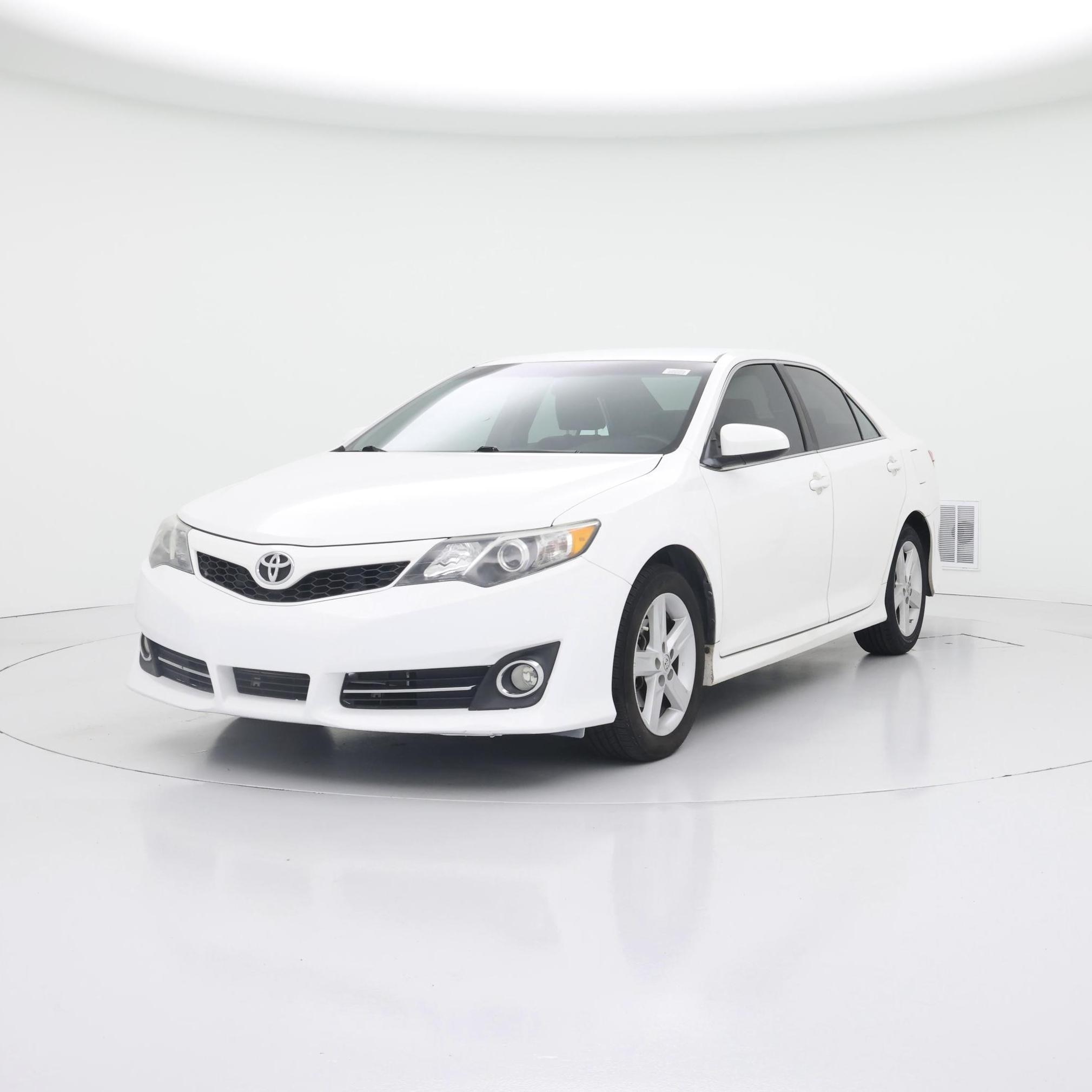 Thumbnail: 2014 Toyota Camry - 4