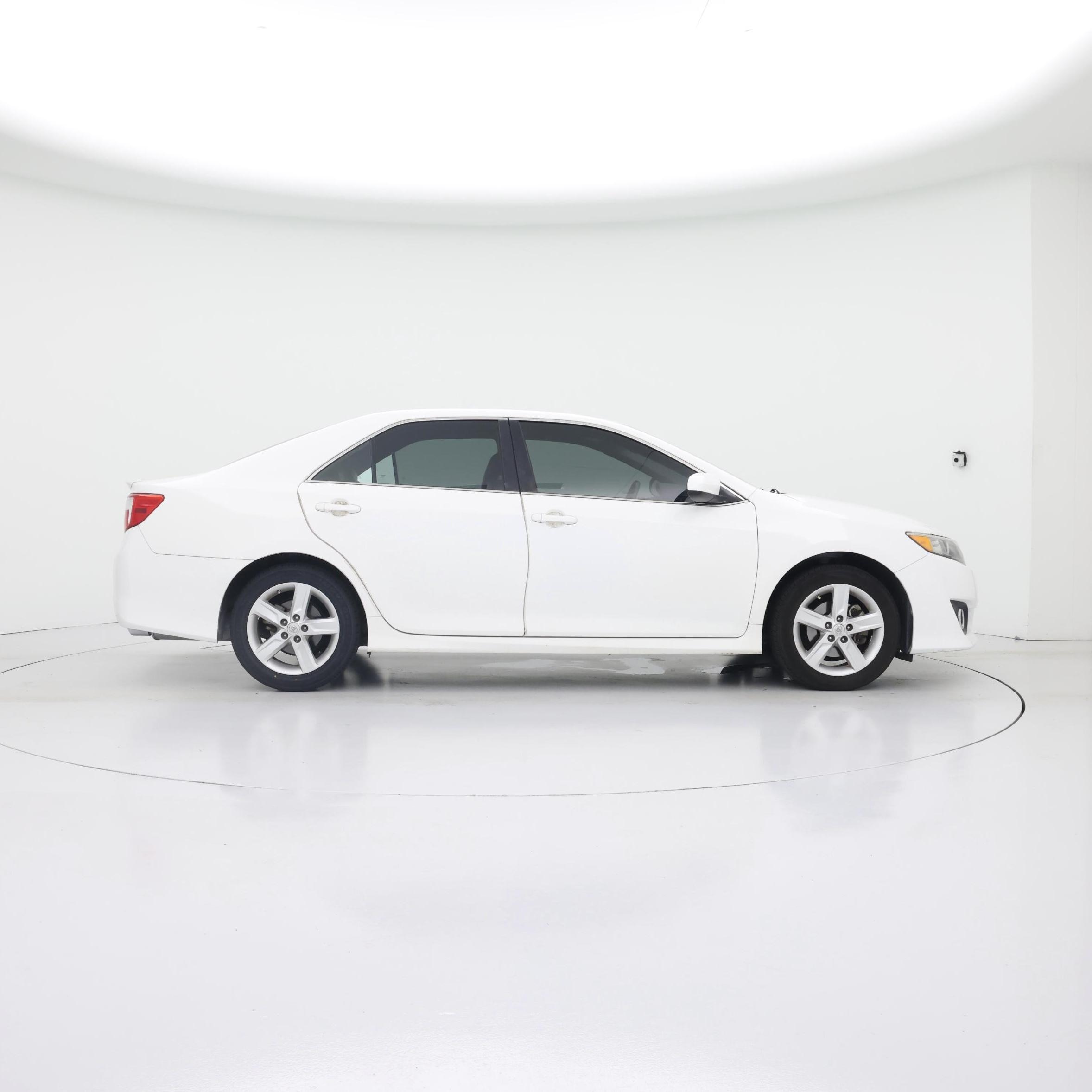 Thumbnail: 2014 Toyota Camry - 7